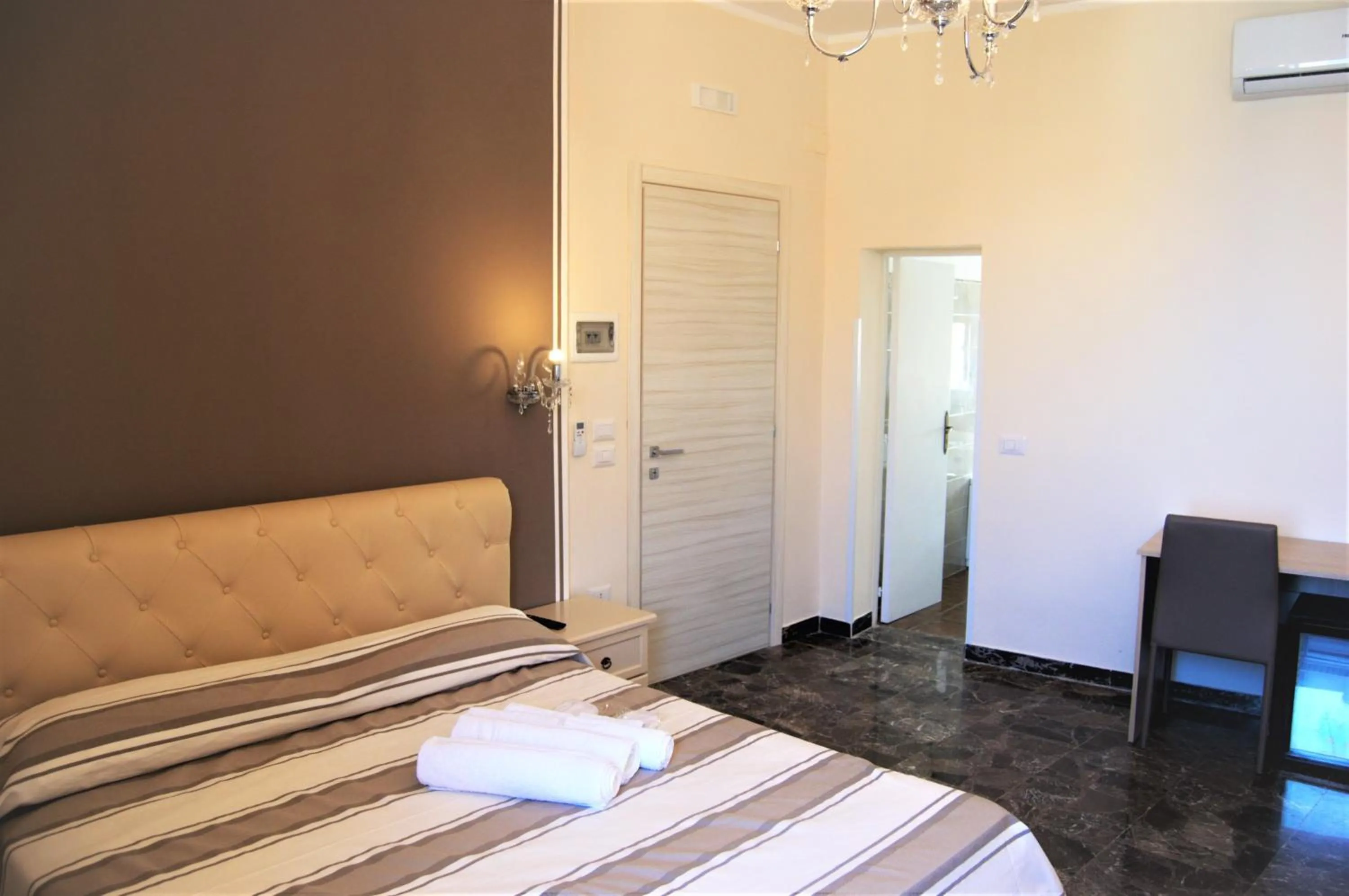 Bedroom, Bed in B&B The Tower