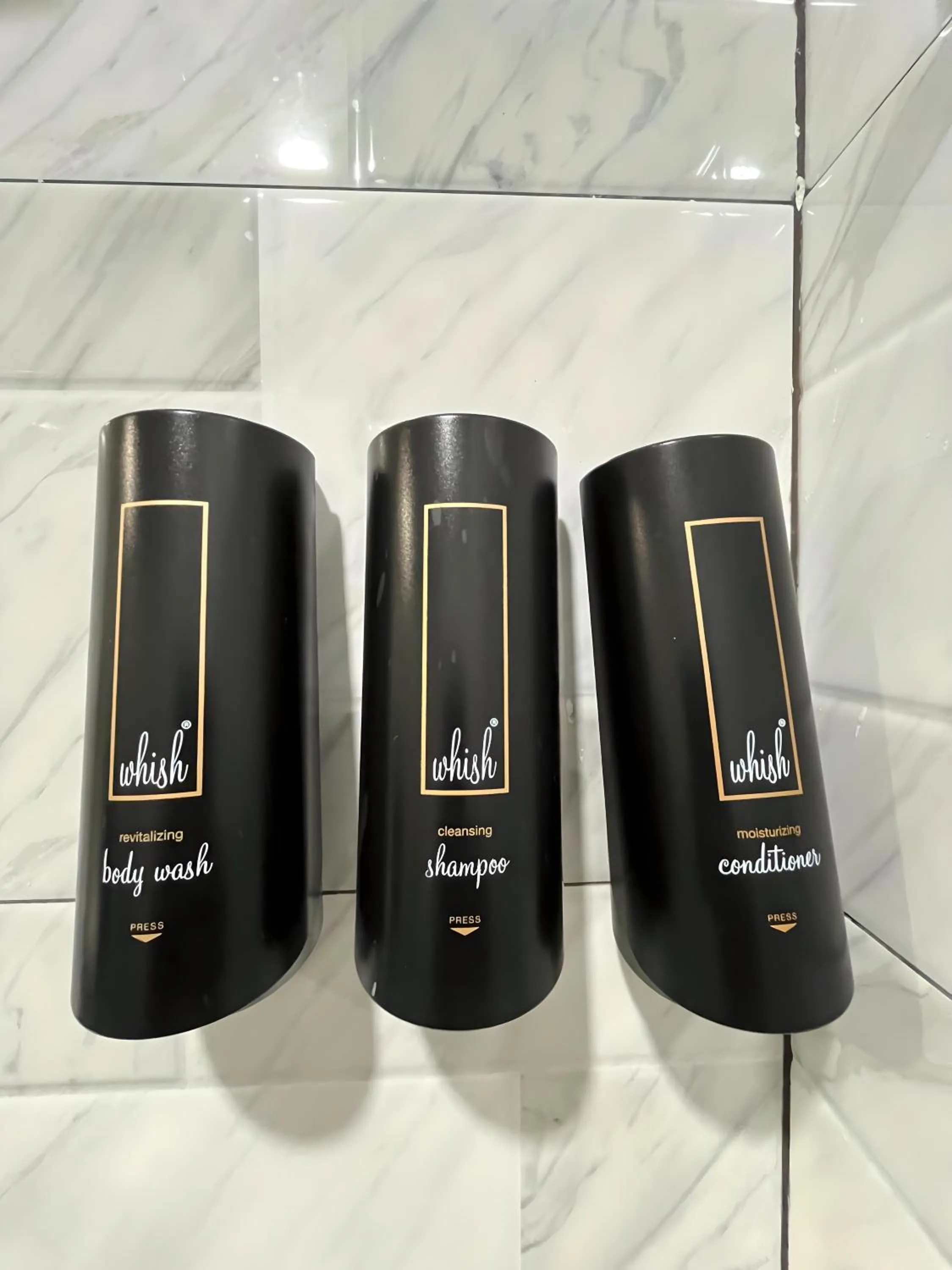 Shower in Inn By the Bay Monterey