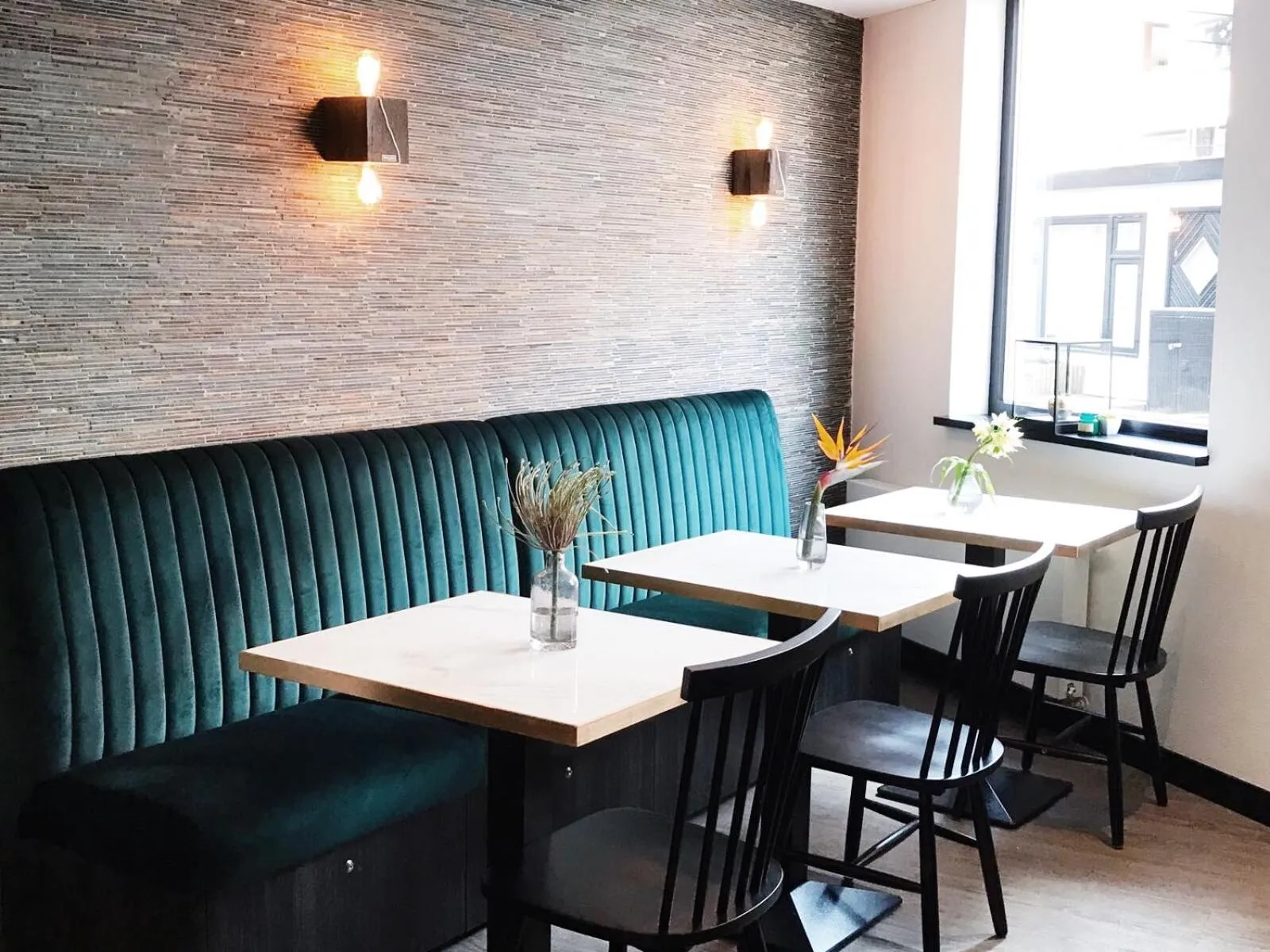 Dining area in Linden Hotel