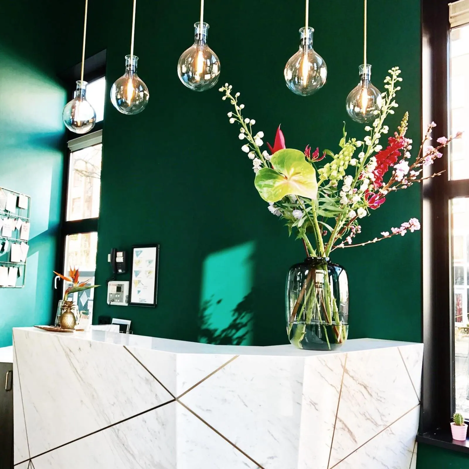 Lobby or reception in Linden Hotel