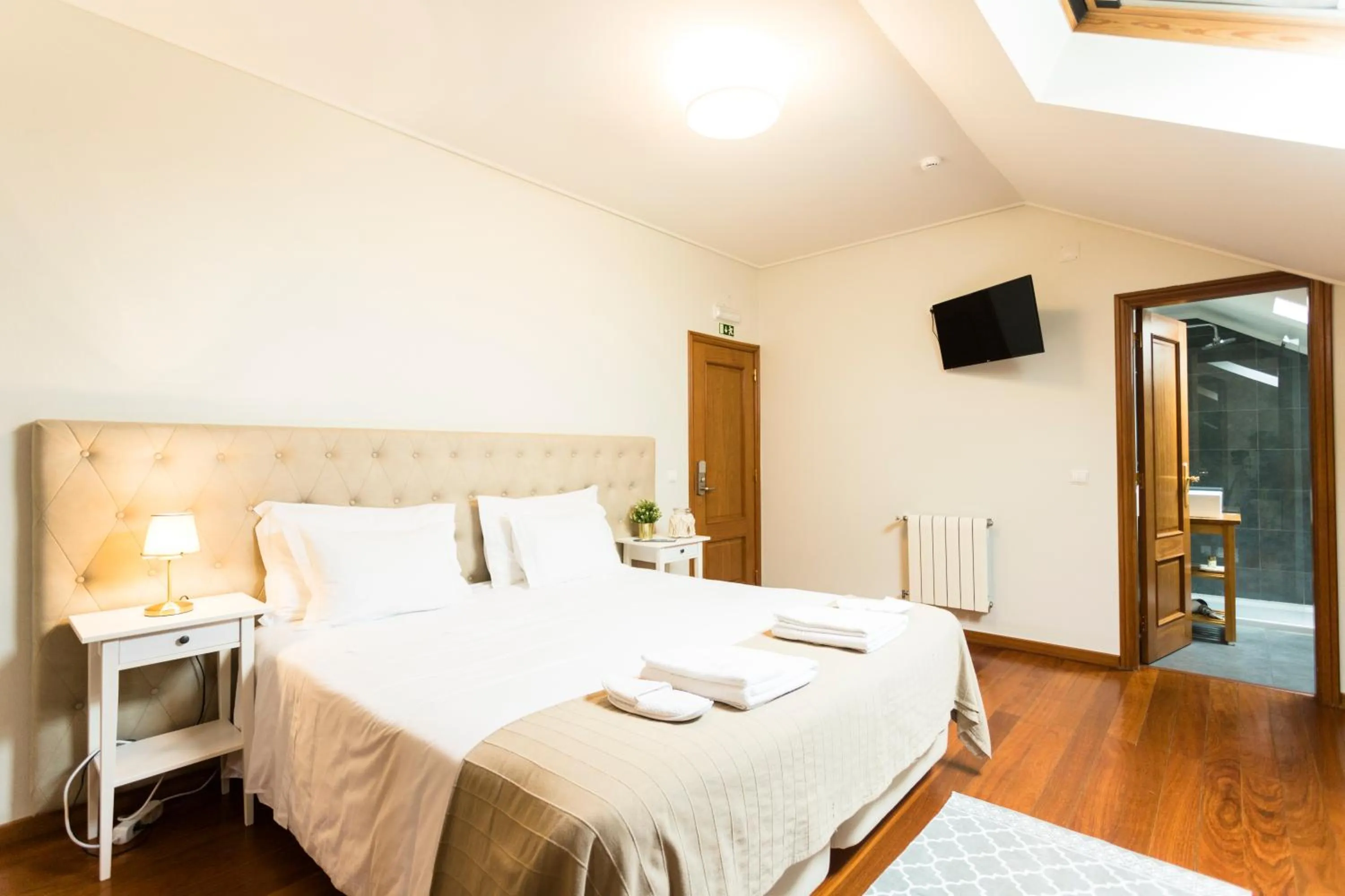 Bed in Ericeira Soul Guesthouse