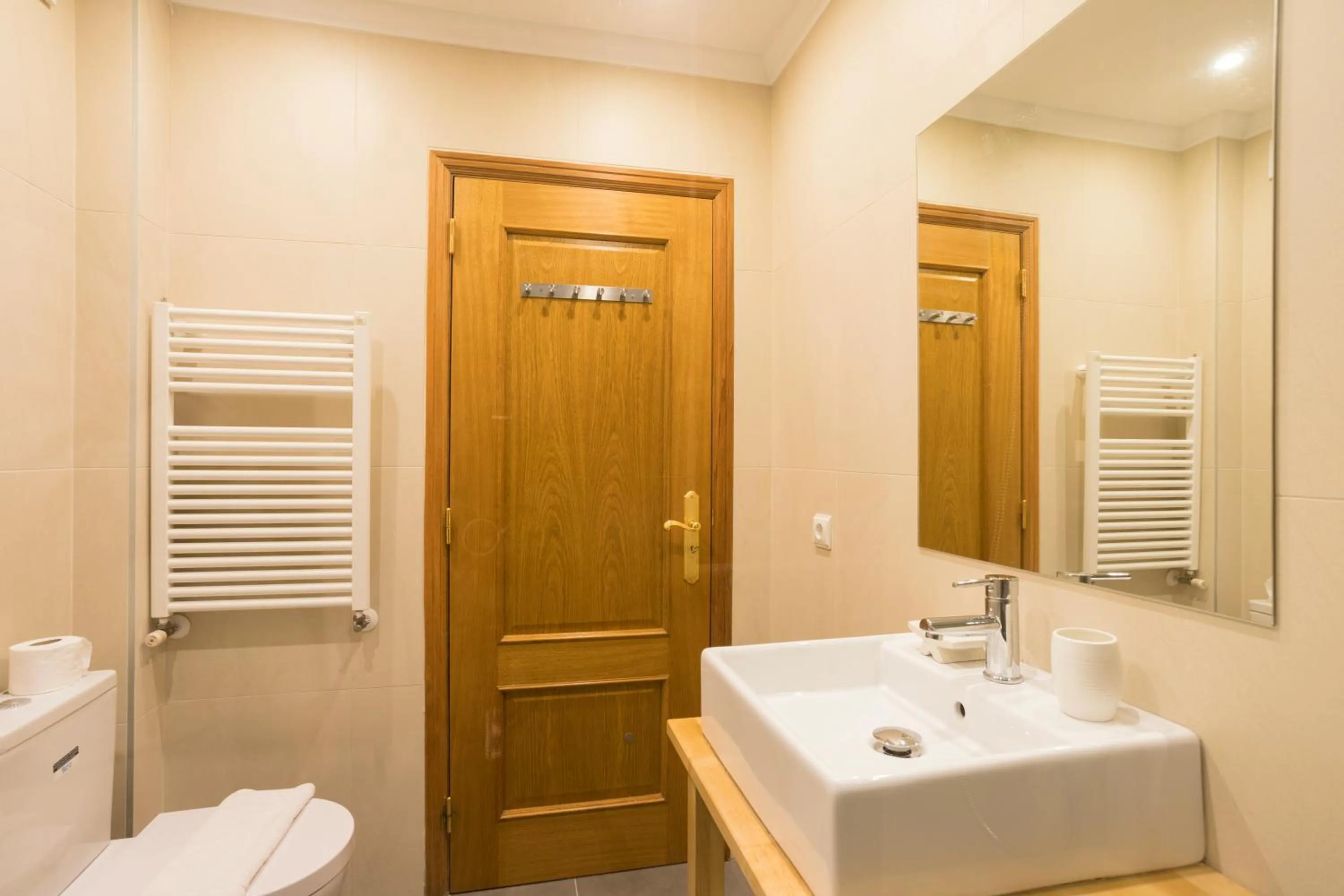 Bathroom in Ericeira Soul Guesthouse