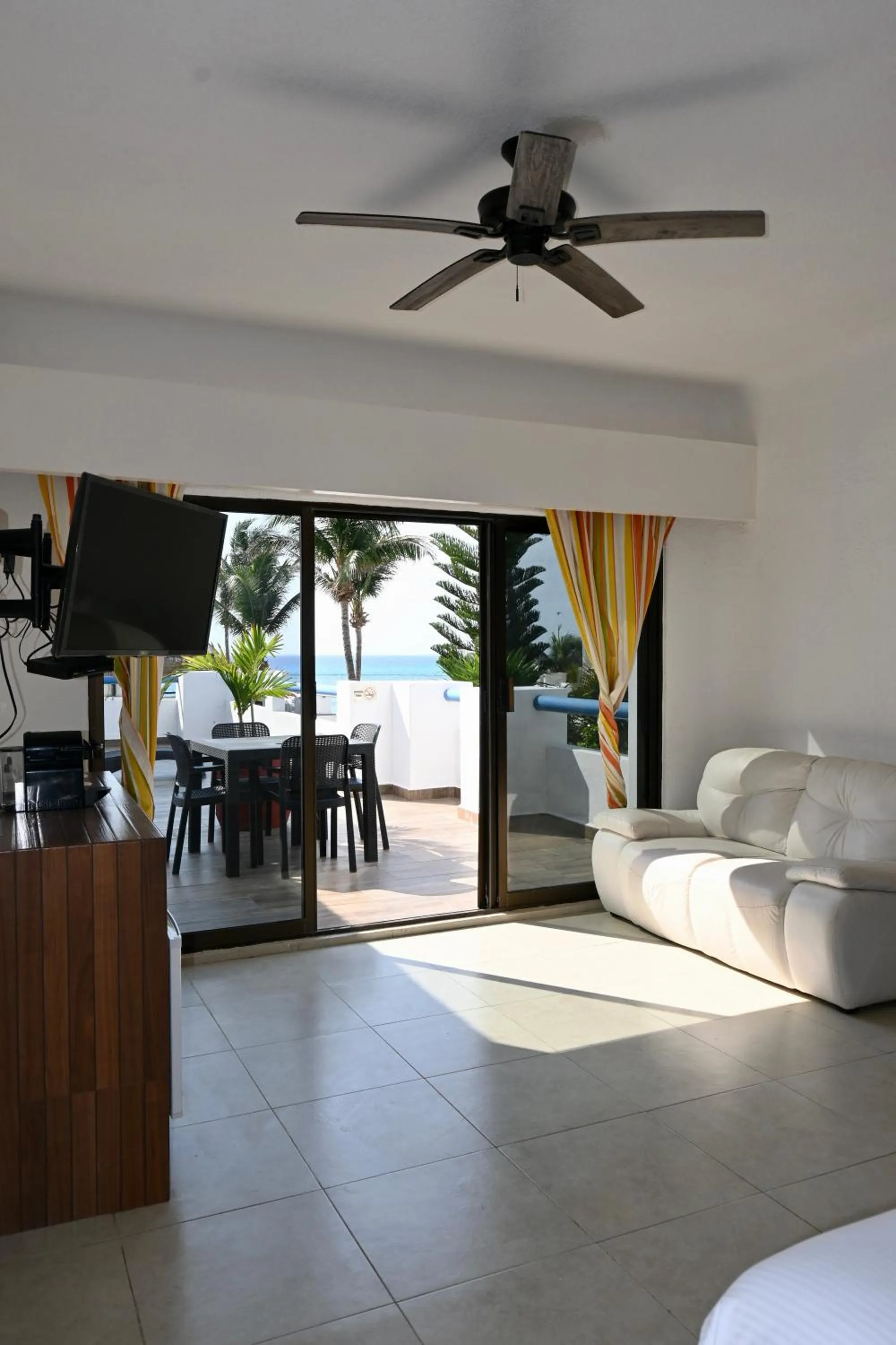 Natural landscape in Pelicano Inn Playa del Carmen - Beachfront Hotel