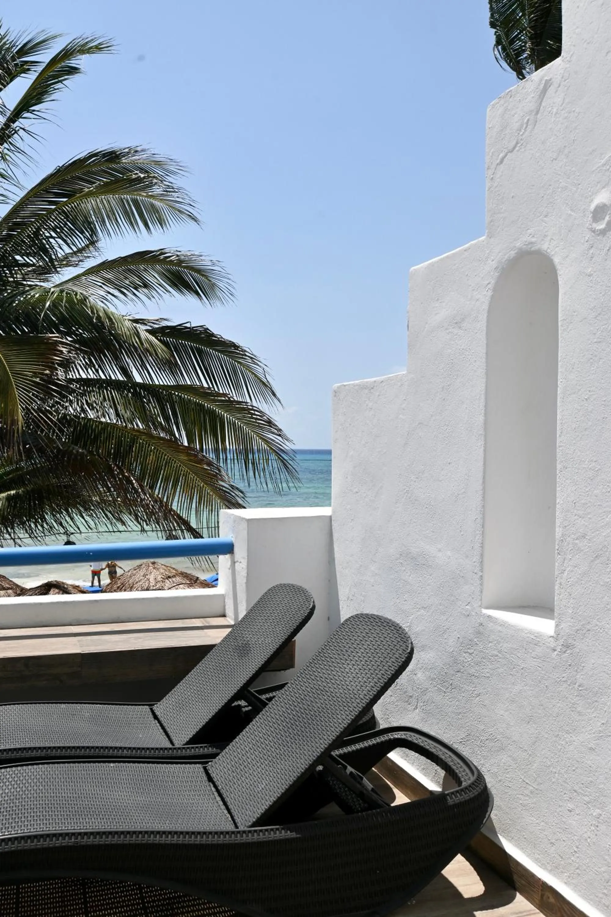Day in Pelicano Inn Playa del Carmen - Beachfront Hotel