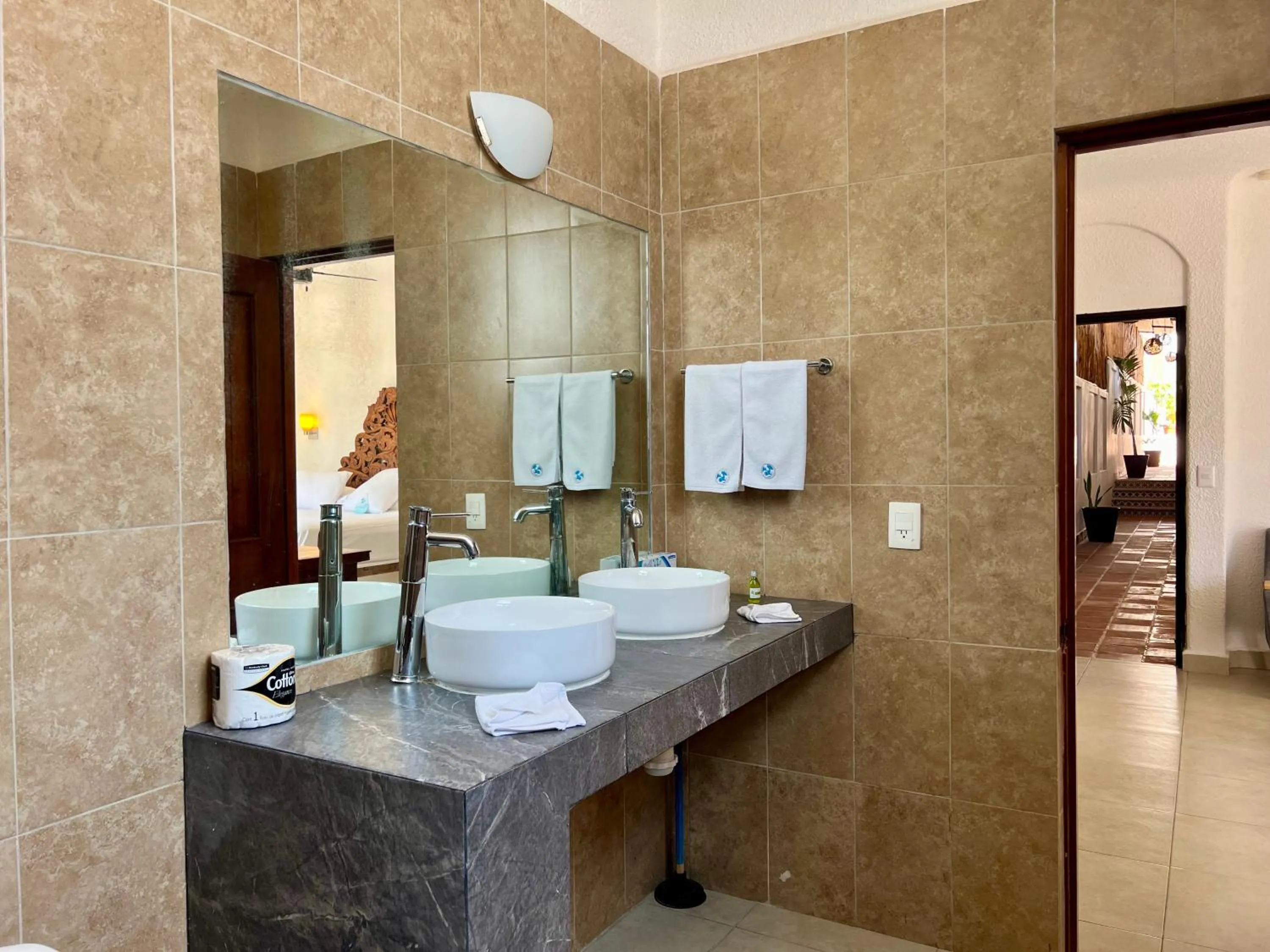 Toilet in Pelicano Inn Playa del Carmen - Beachfront Hotel