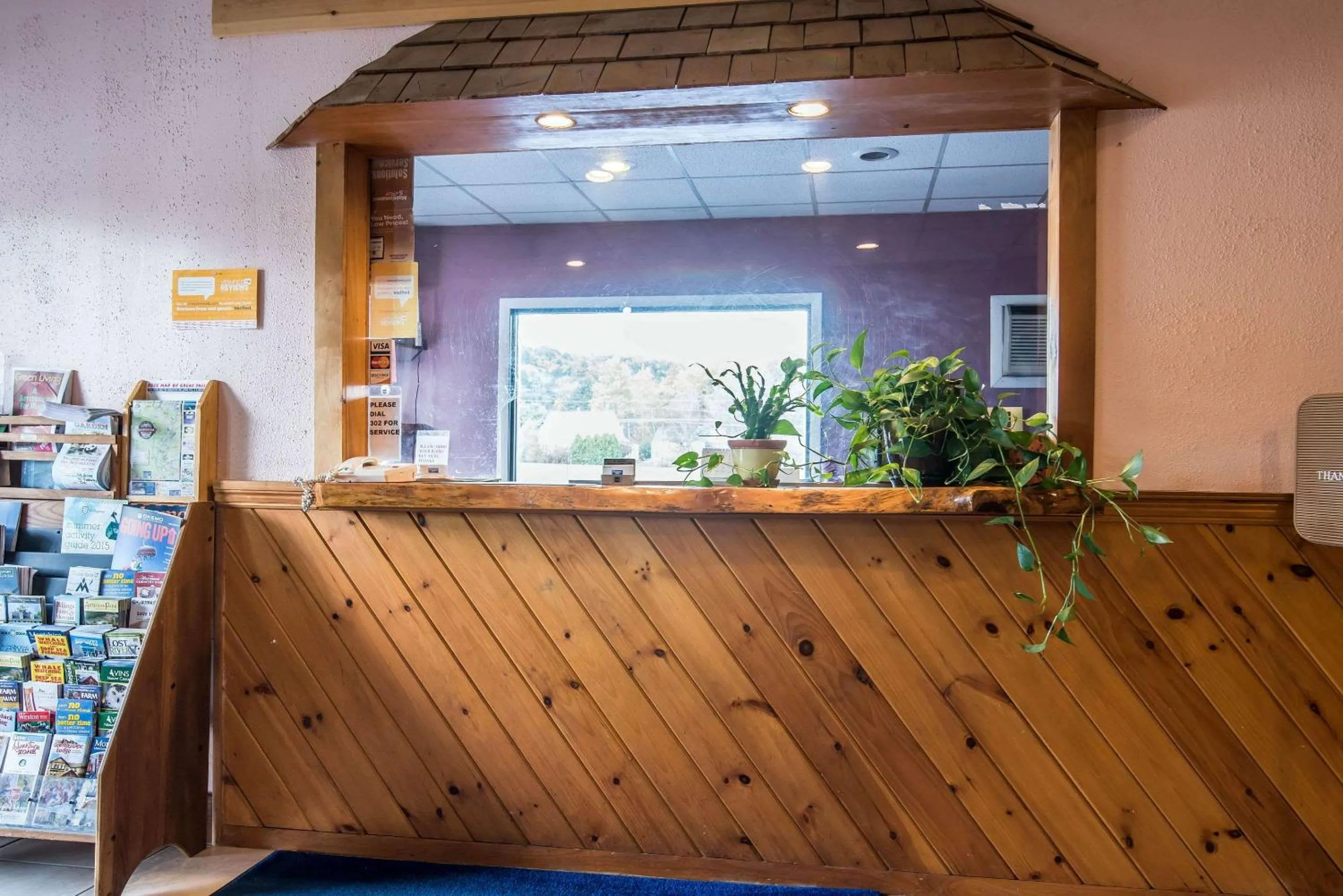 Lobby or reception in Rodeway Inn Bellows Falls