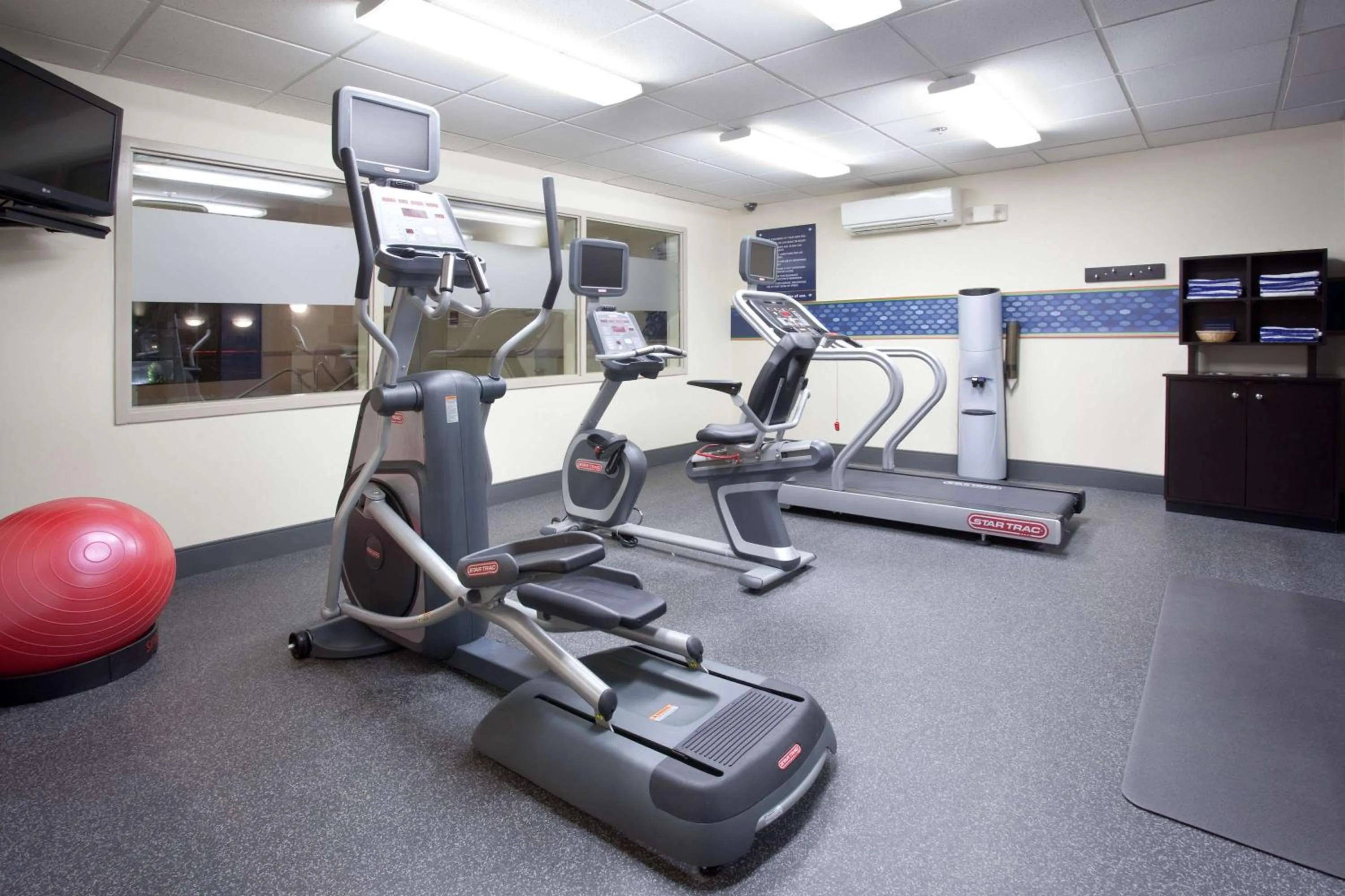 Fitness centre/facilities in Hampton Inn Bowling Green