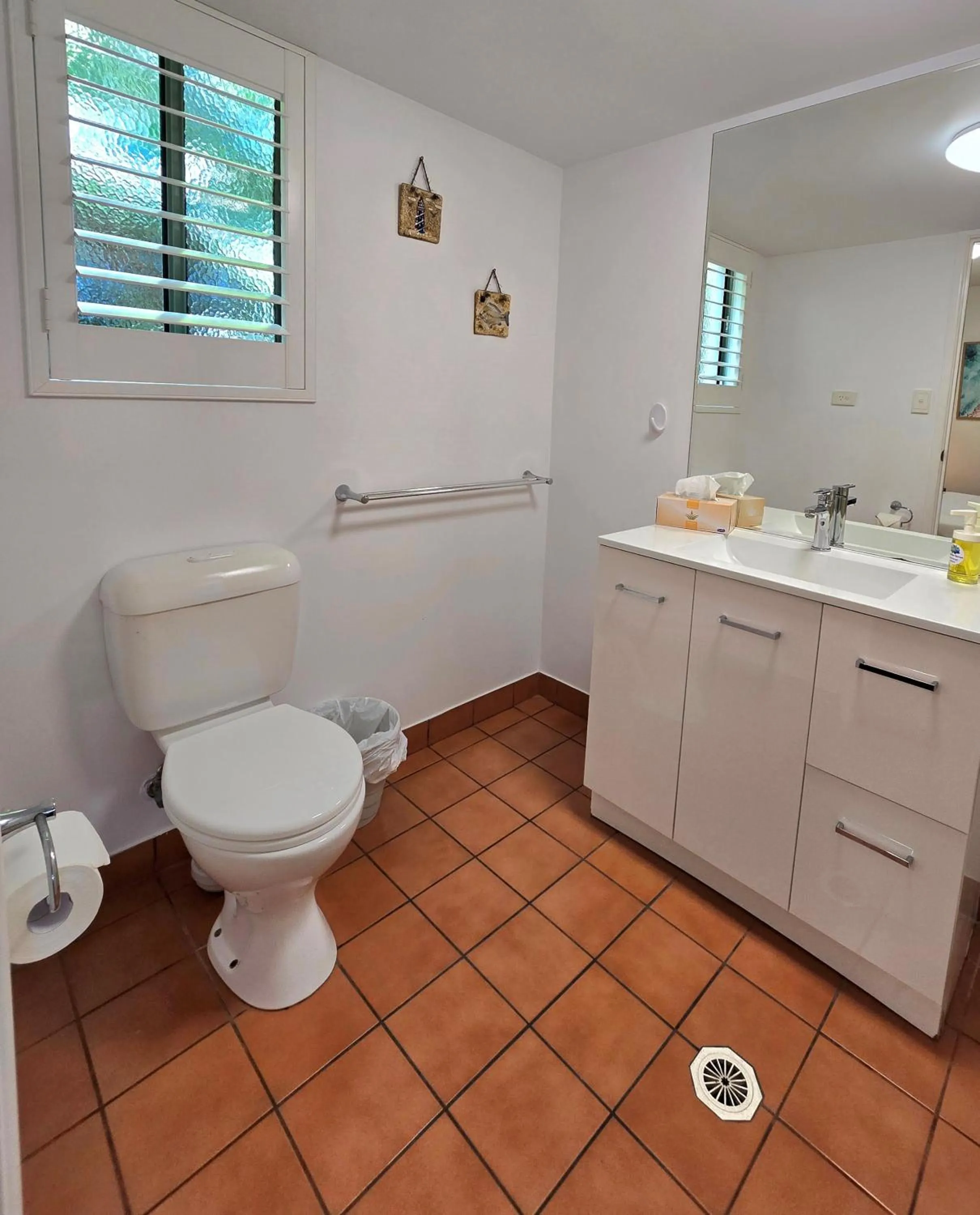 Shower in Noosa River Retreat Holiday Apartments