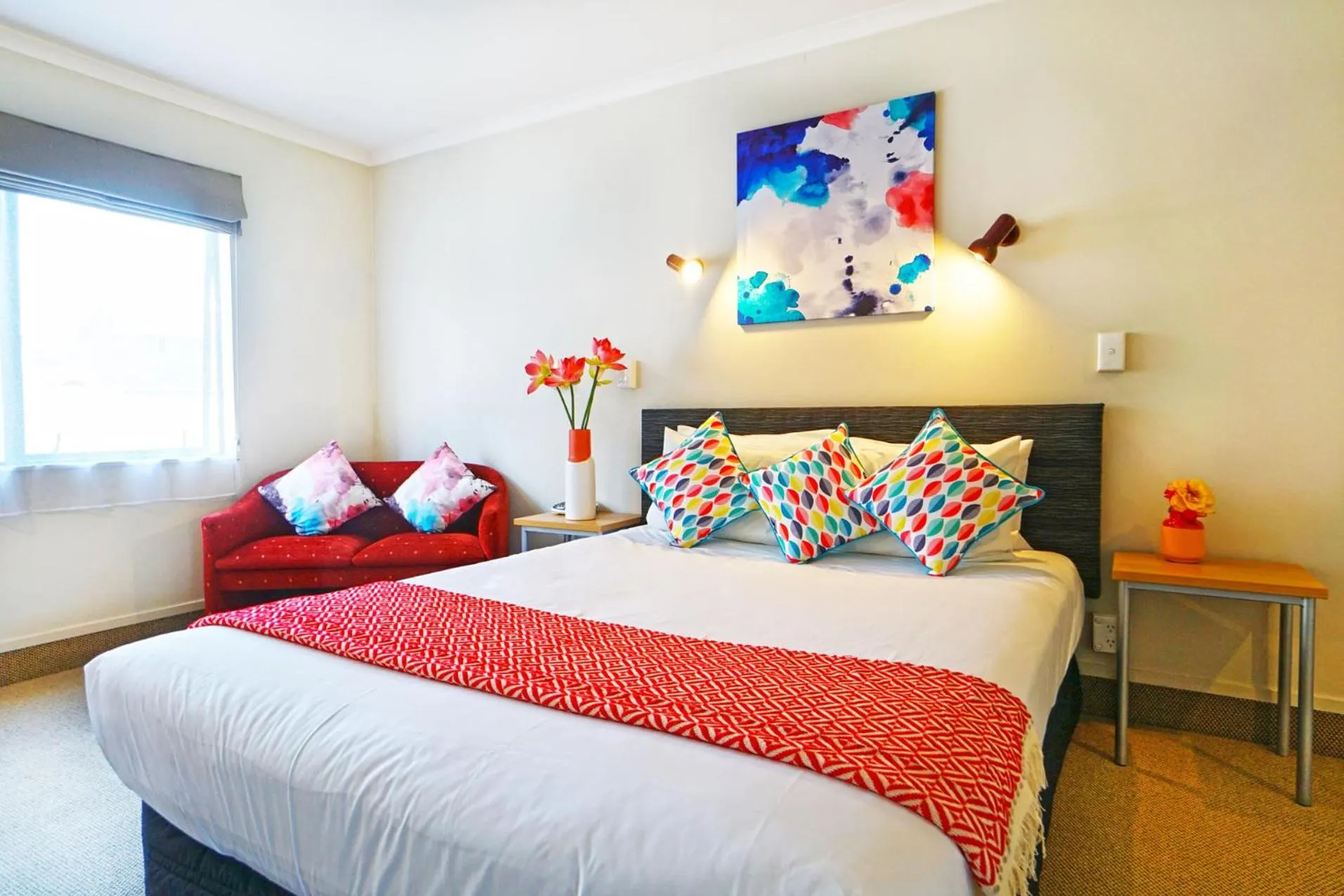 Bed in Ashwood Manor Motor Lodge