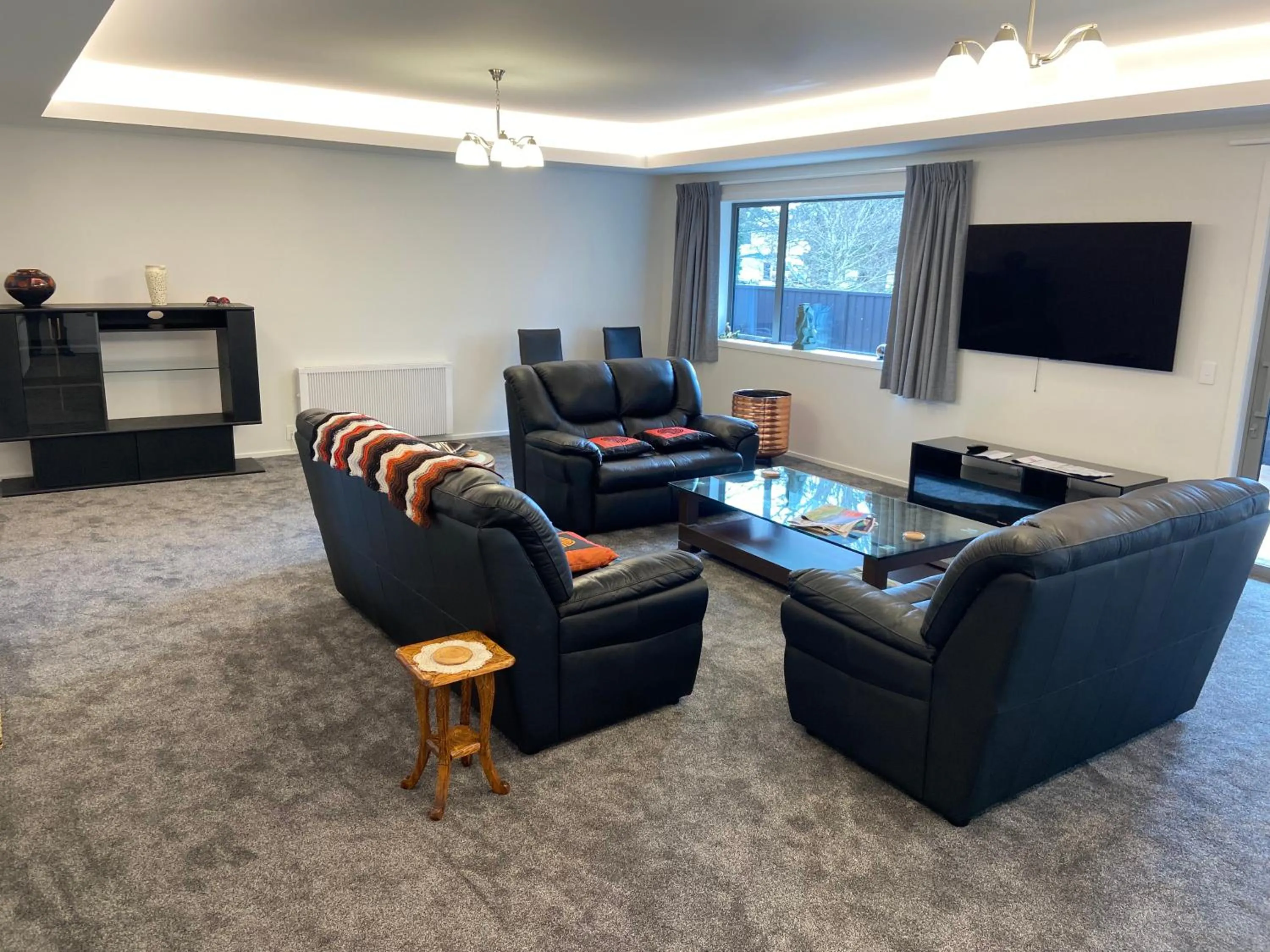 Communal lounge/ TV room in Red Tussock Motel