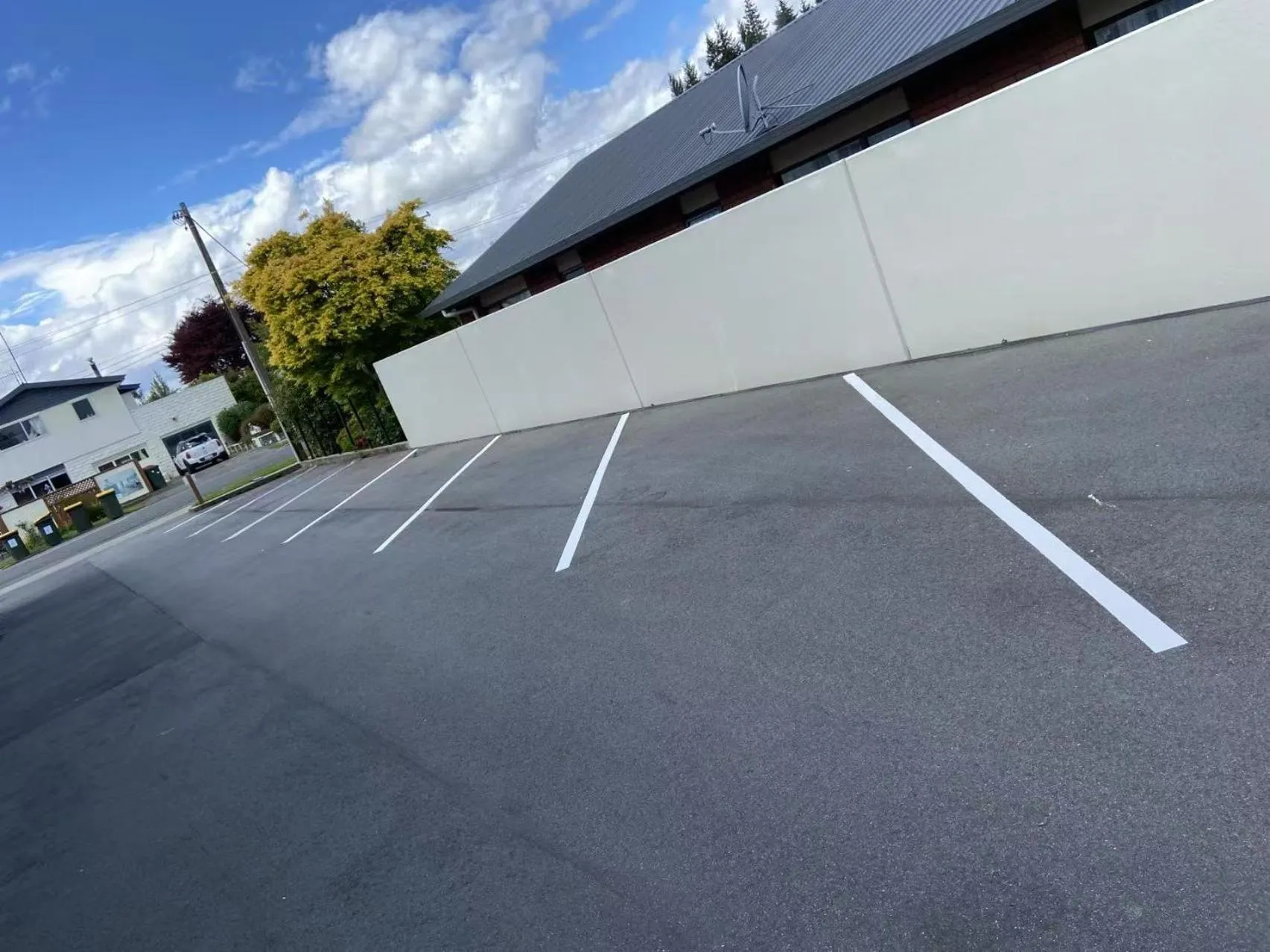 Parking in Red Tussock Motel