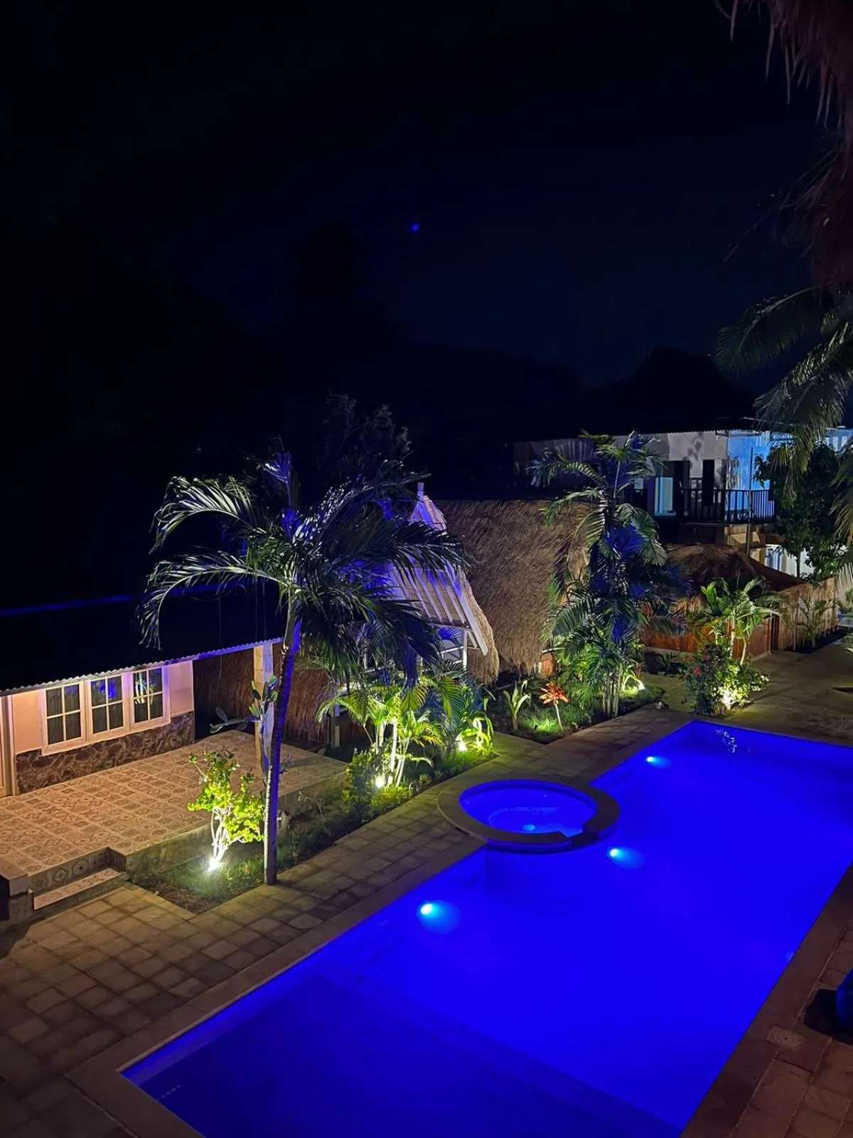 Night in Living Trawangan Hotel