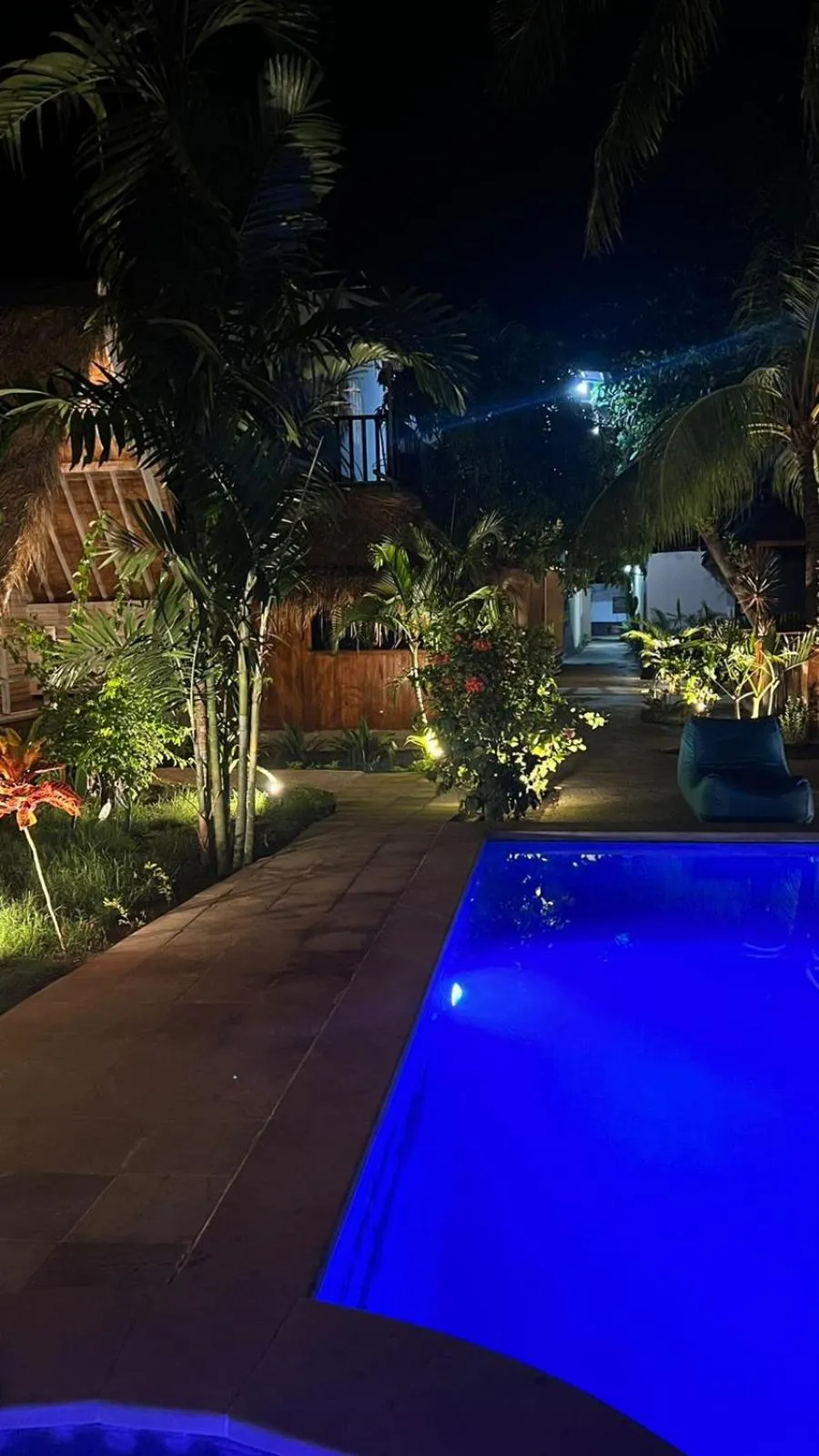 Night in Living Trawangan Hotel