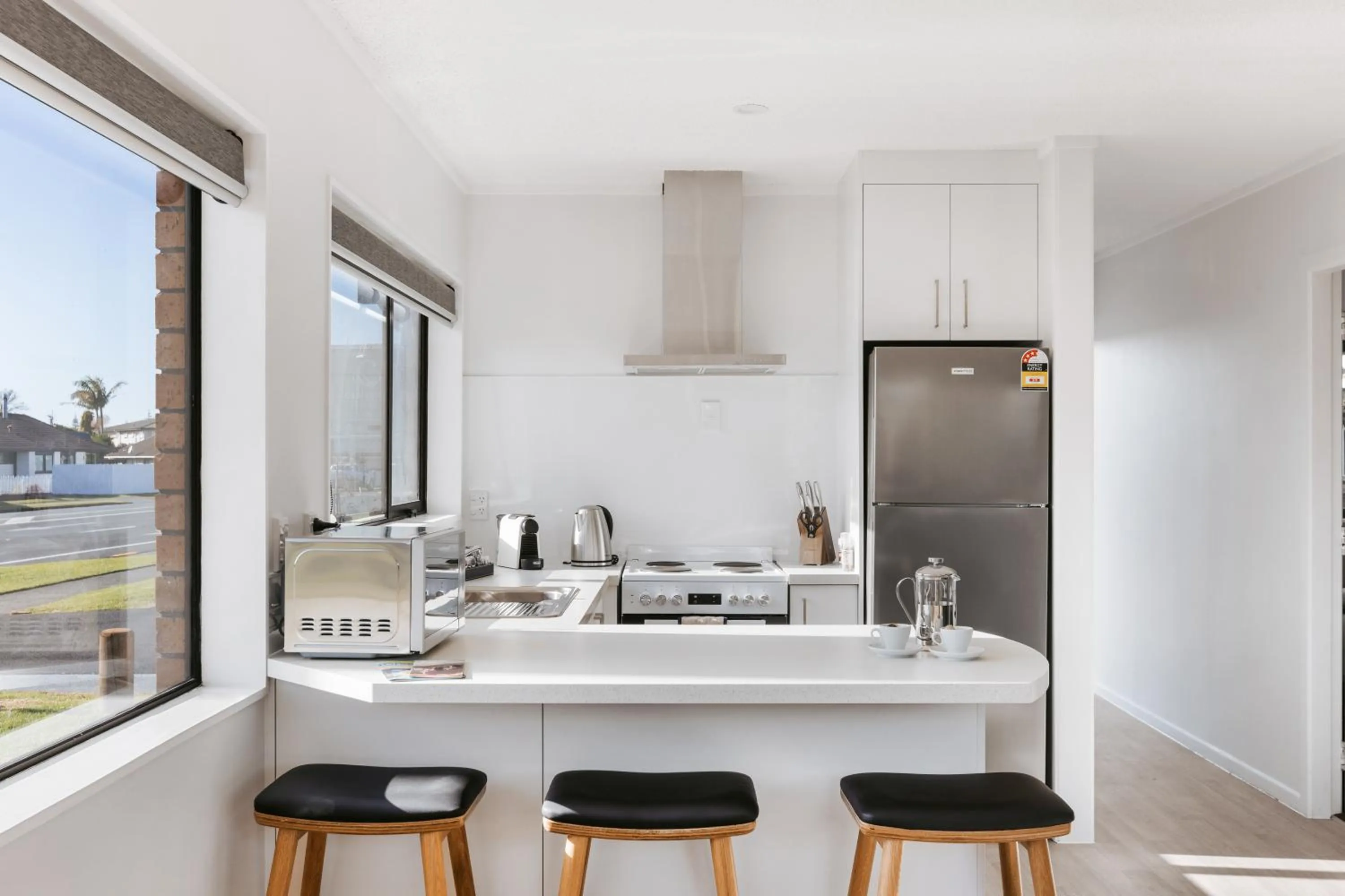 Cobblestone Court Motel - Wenzel Motels