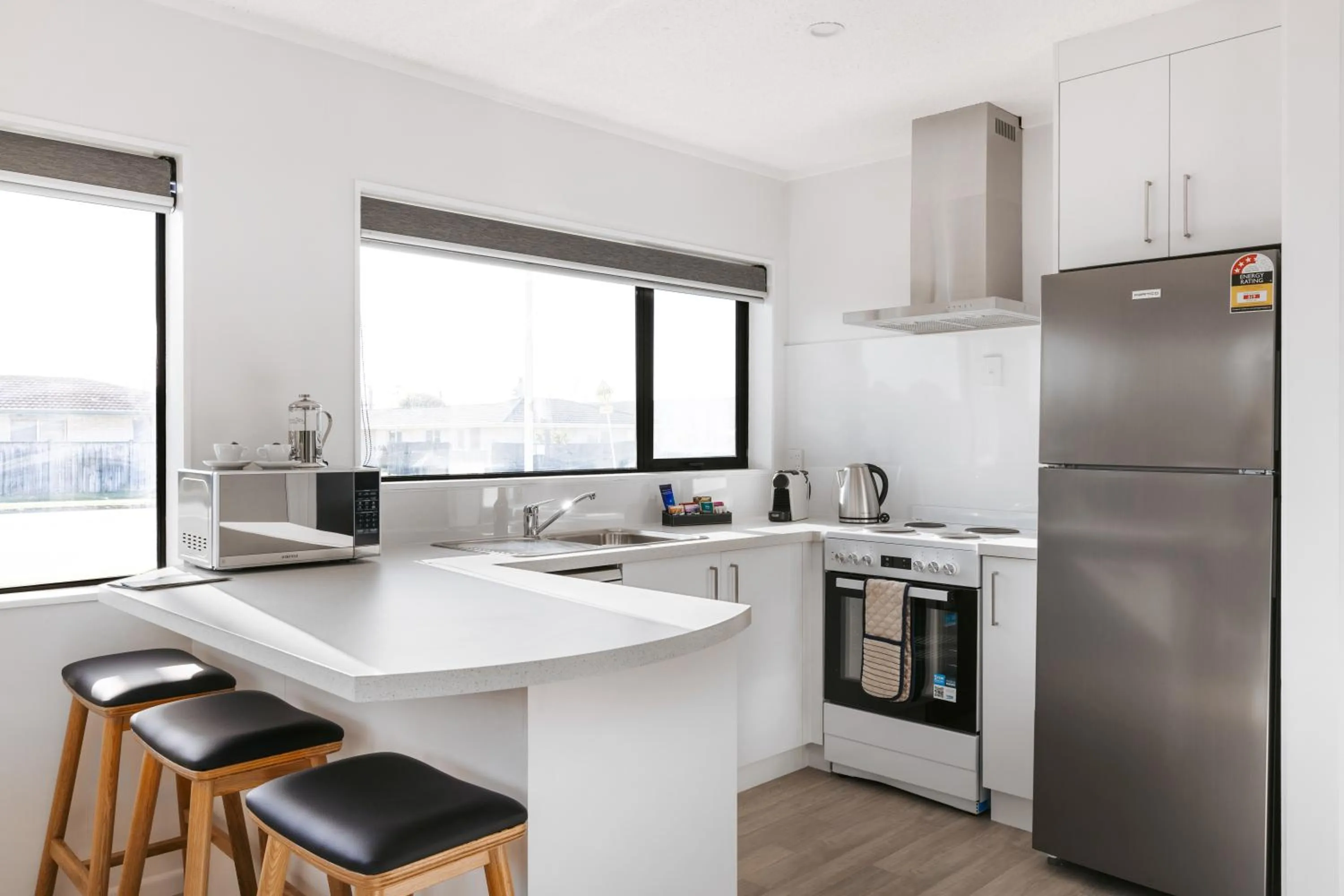 Cobblestone Court Motel - Wenzel Motels