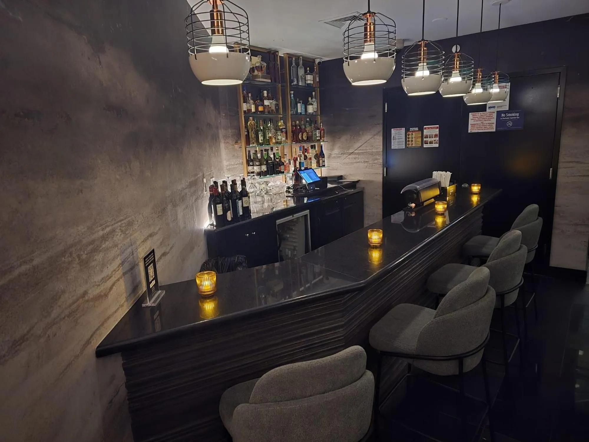 Restaurant/places to eat in Four Points by Sheraton Manhattan SoHo Village