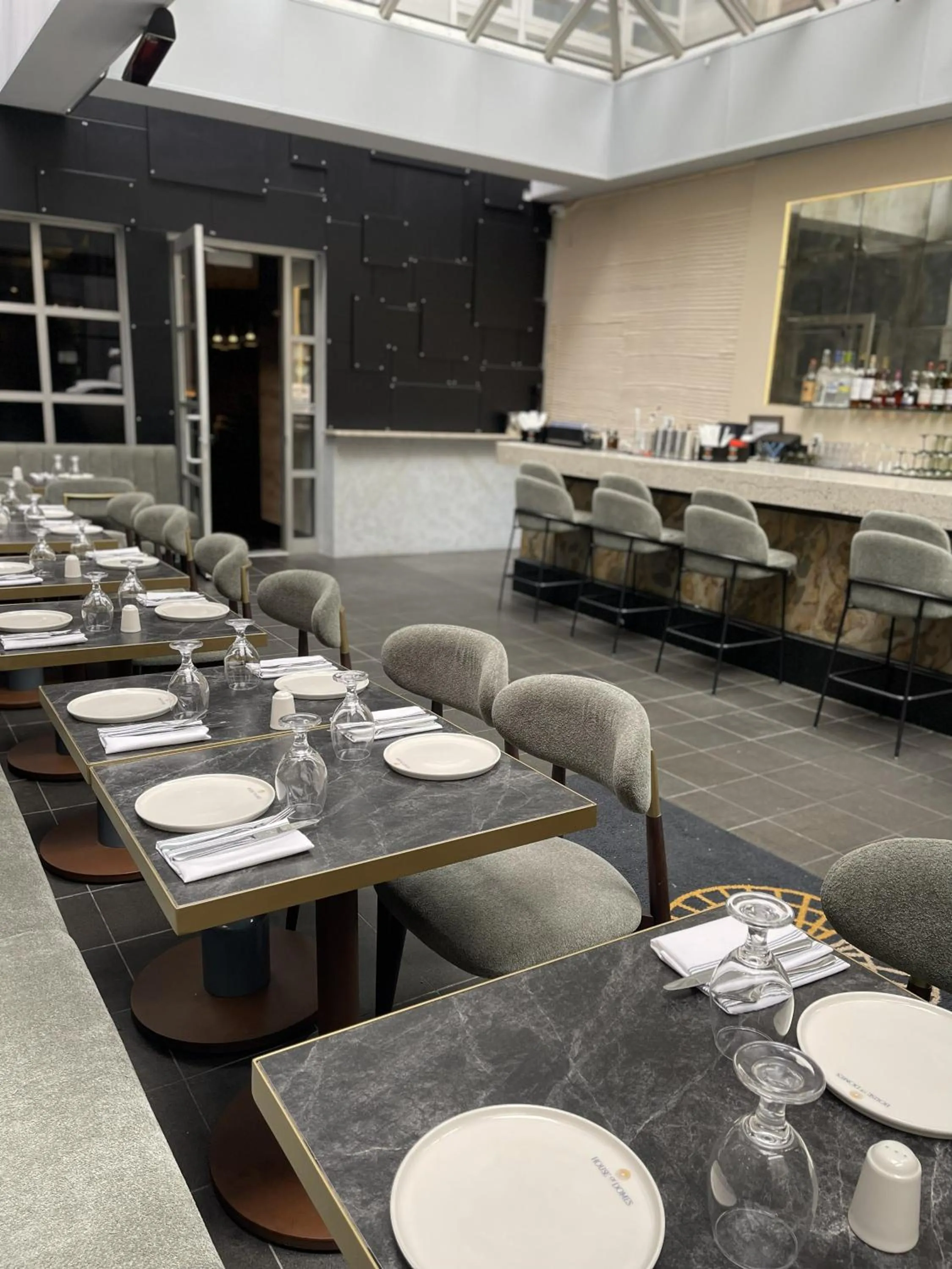 Restaurant/places to eat in Four Points by Sheraton Manhattan SoHo Village