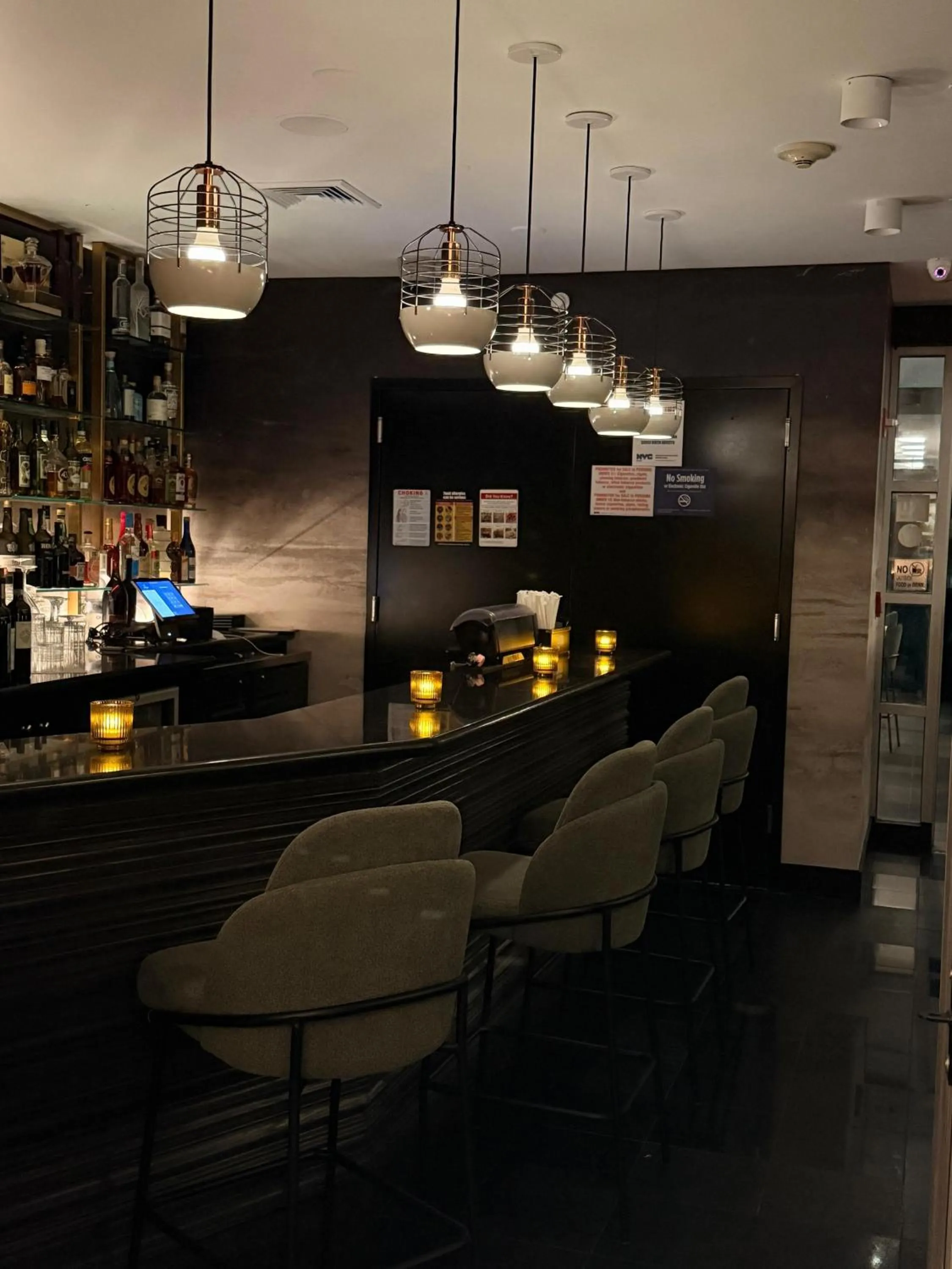 Lounge or bar in Four Points by Sheraton Manhattan SoHo Village