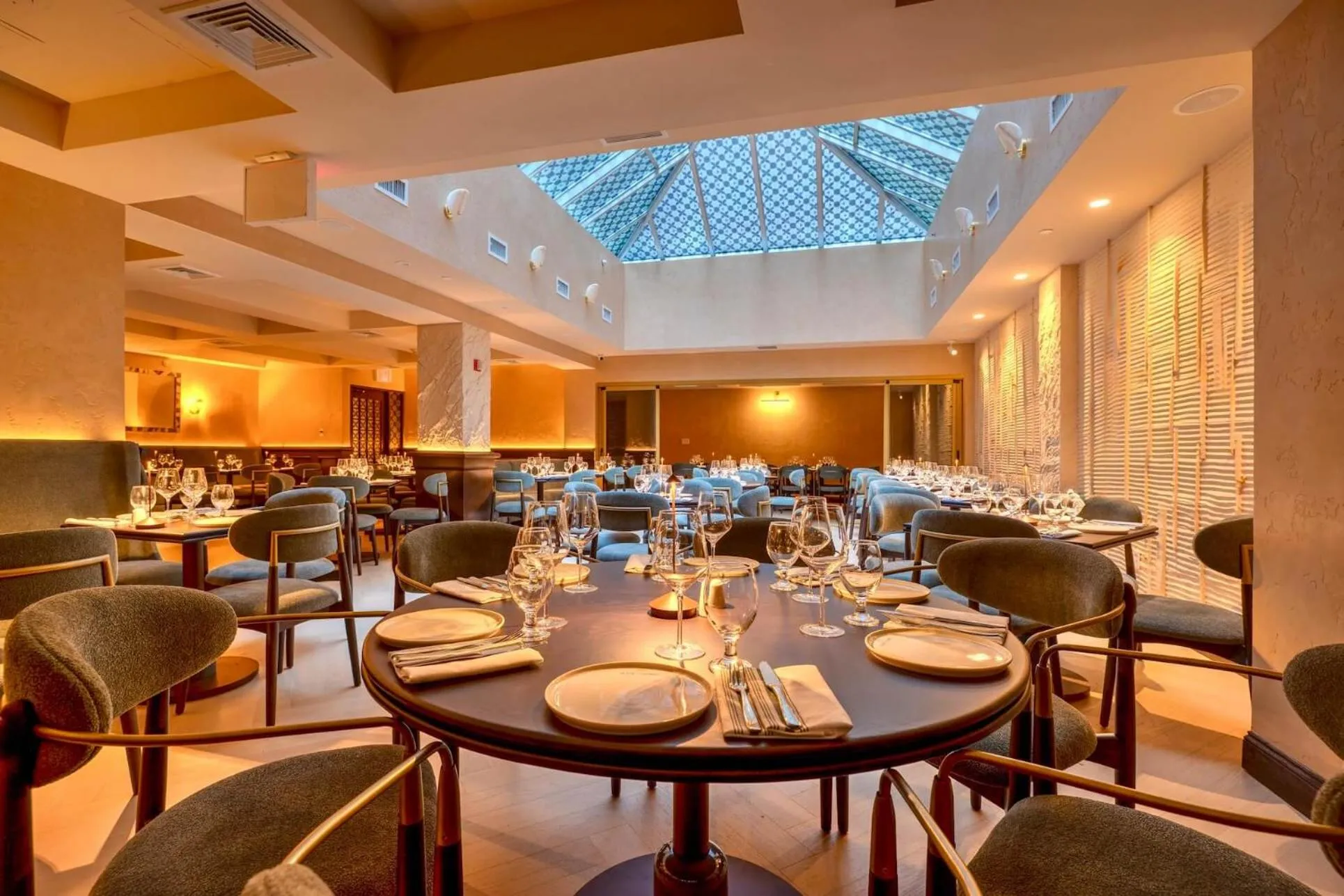 Restaurant/places to eat in Four Points by Sheraton Manhattan SoHo Village