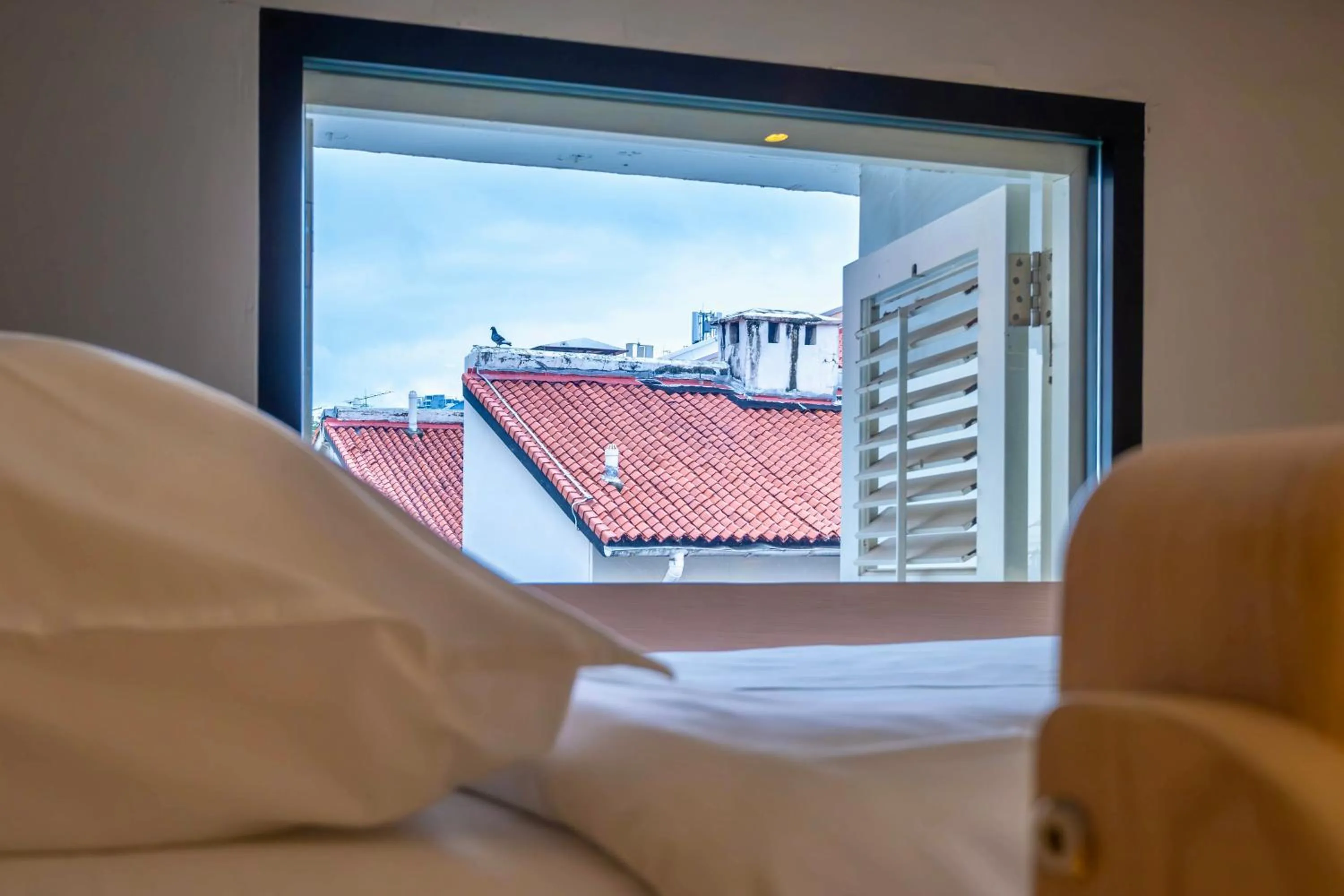 Bed in Rest Chinatown Hotel