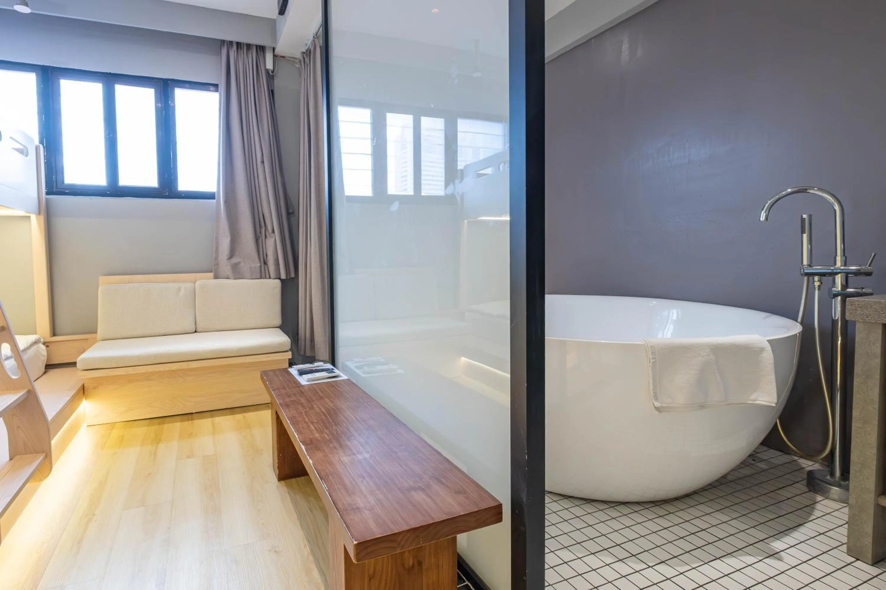 Bed in Rest Chinatown Hotel