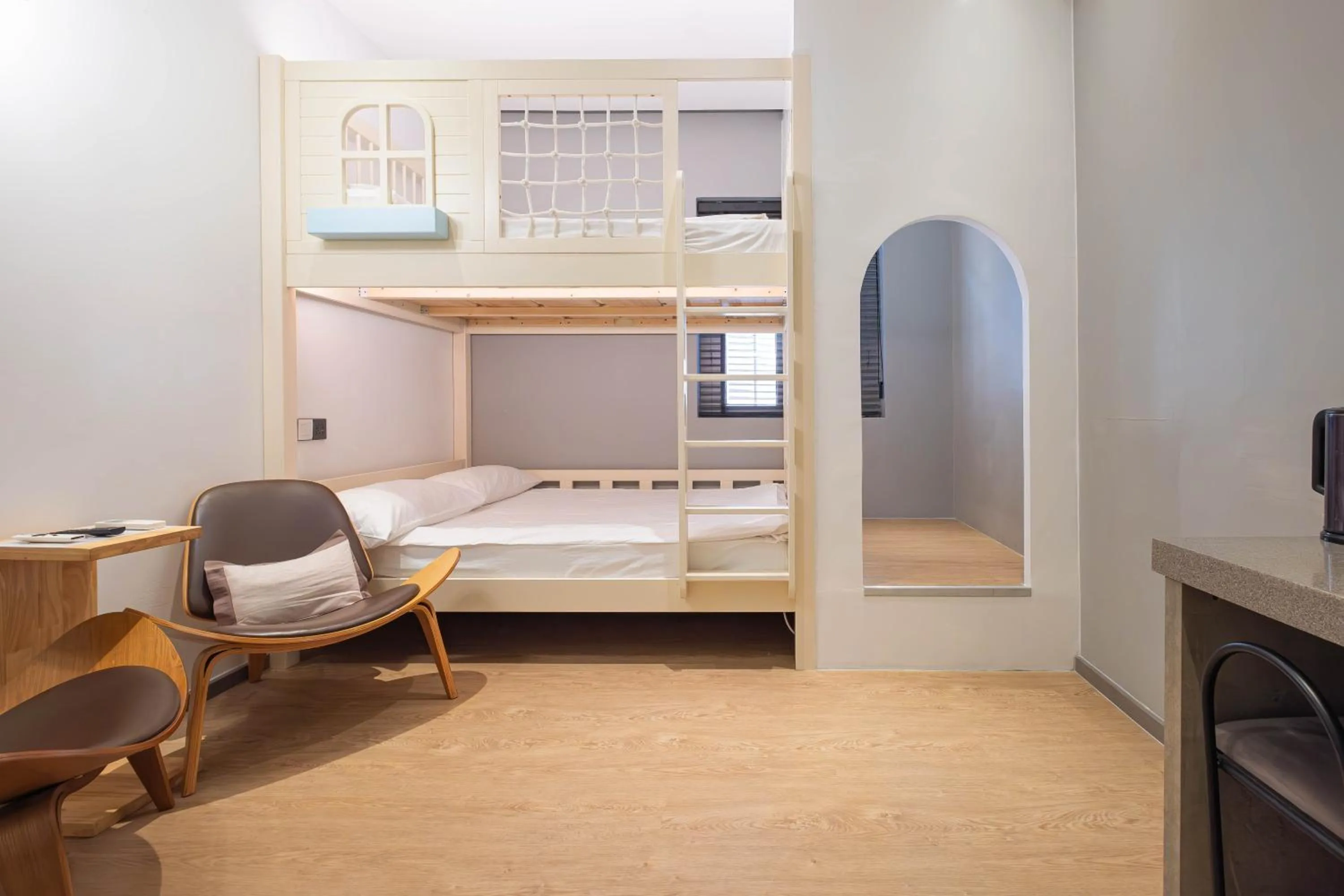 Bed in Rest Chinatown Hotel