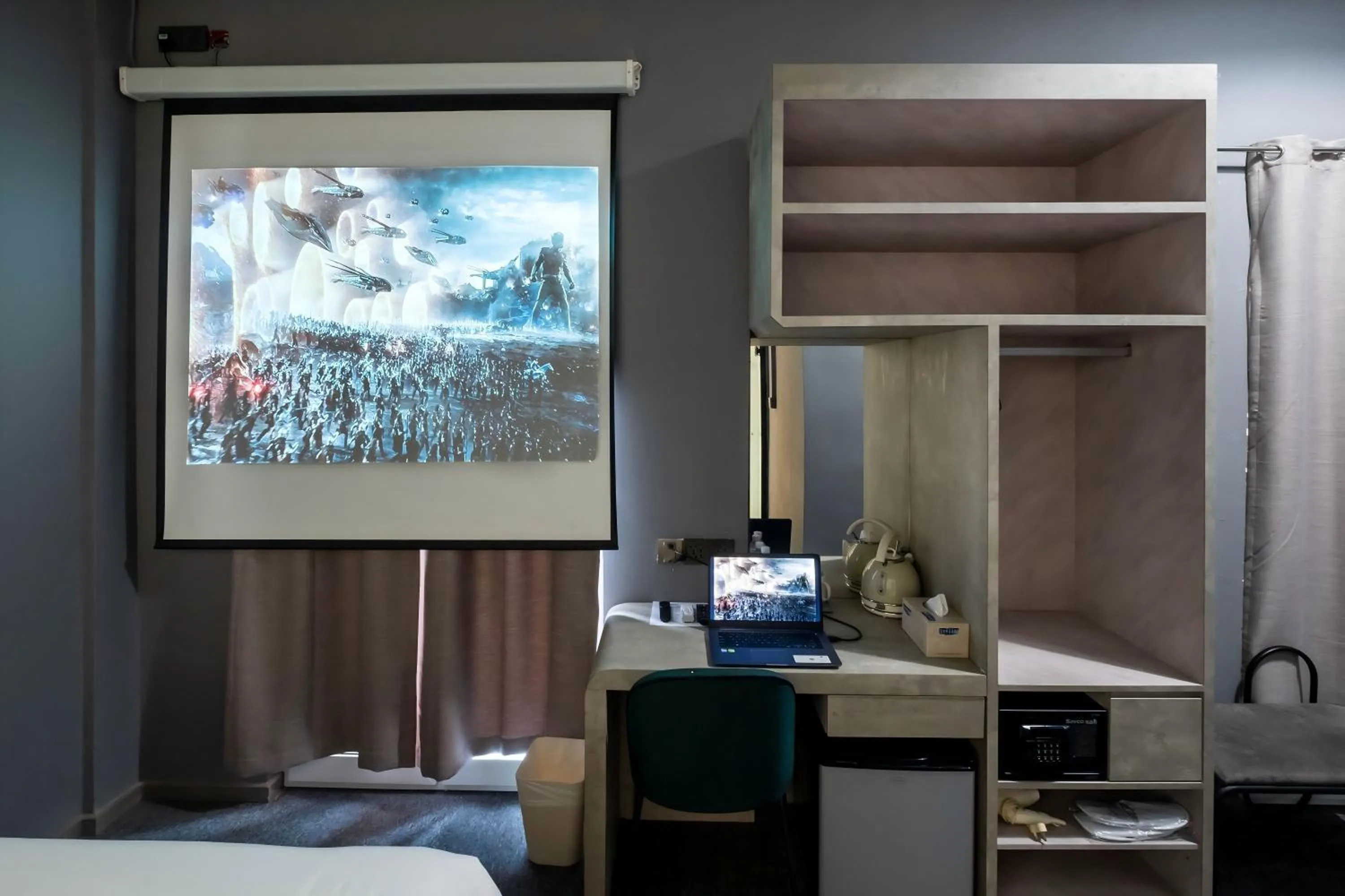 TV and multimedia, Bed in Rest Chinatown Hotel