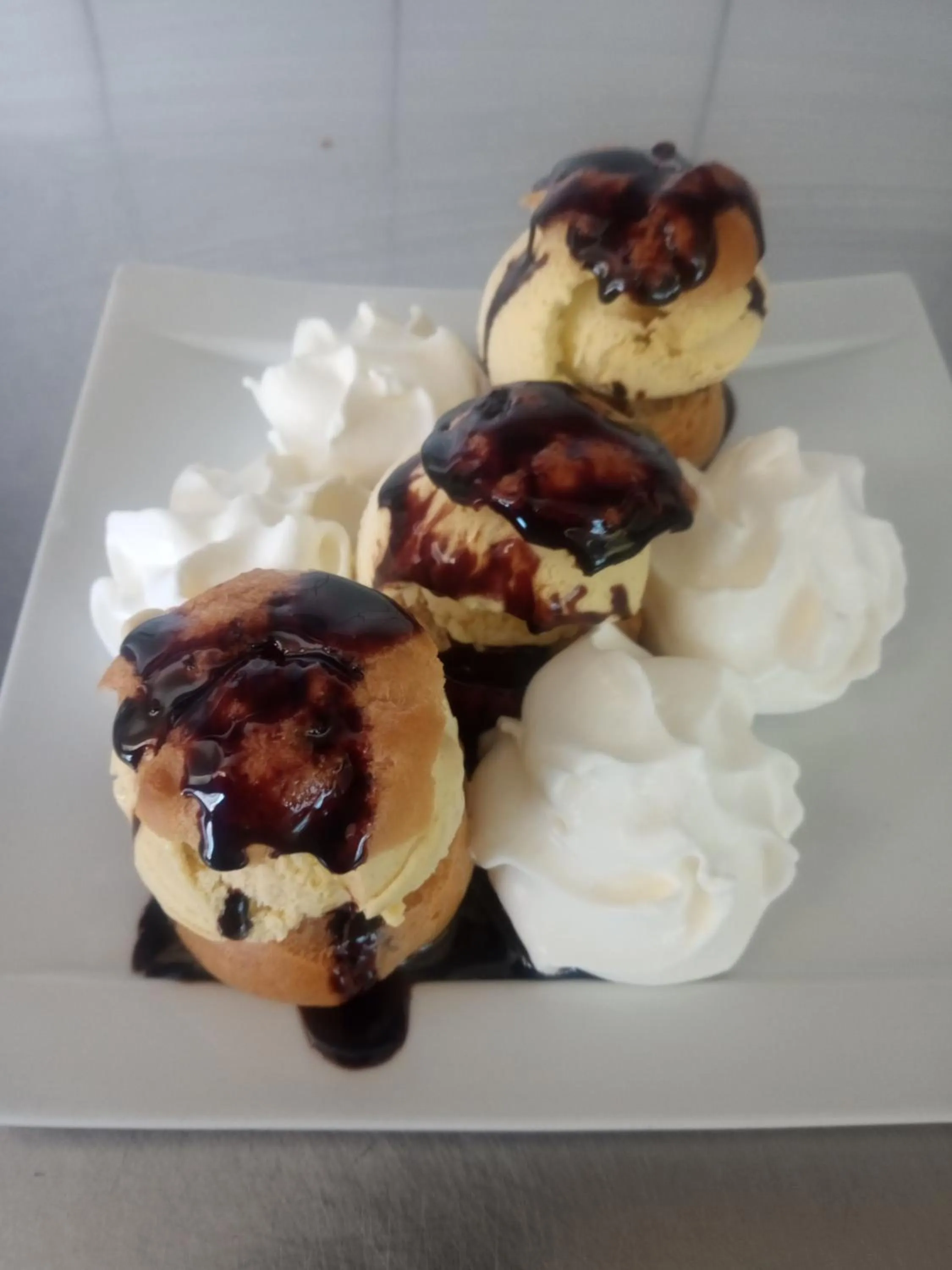 Restaurant/places to eat in Le Terminus