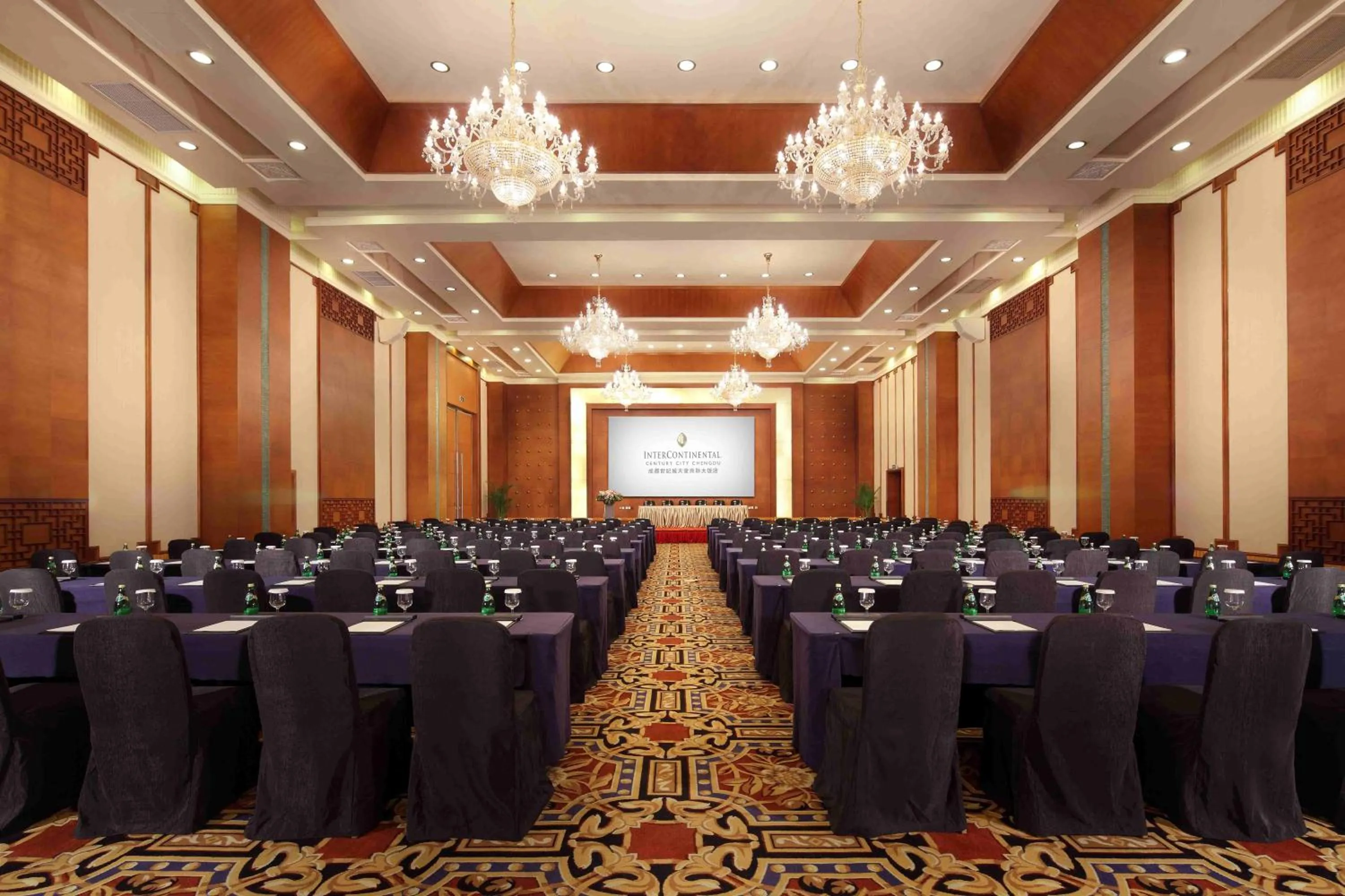 Meeting/conference room in Holiday Inn Chengdu Century City West, an IHG Hotel