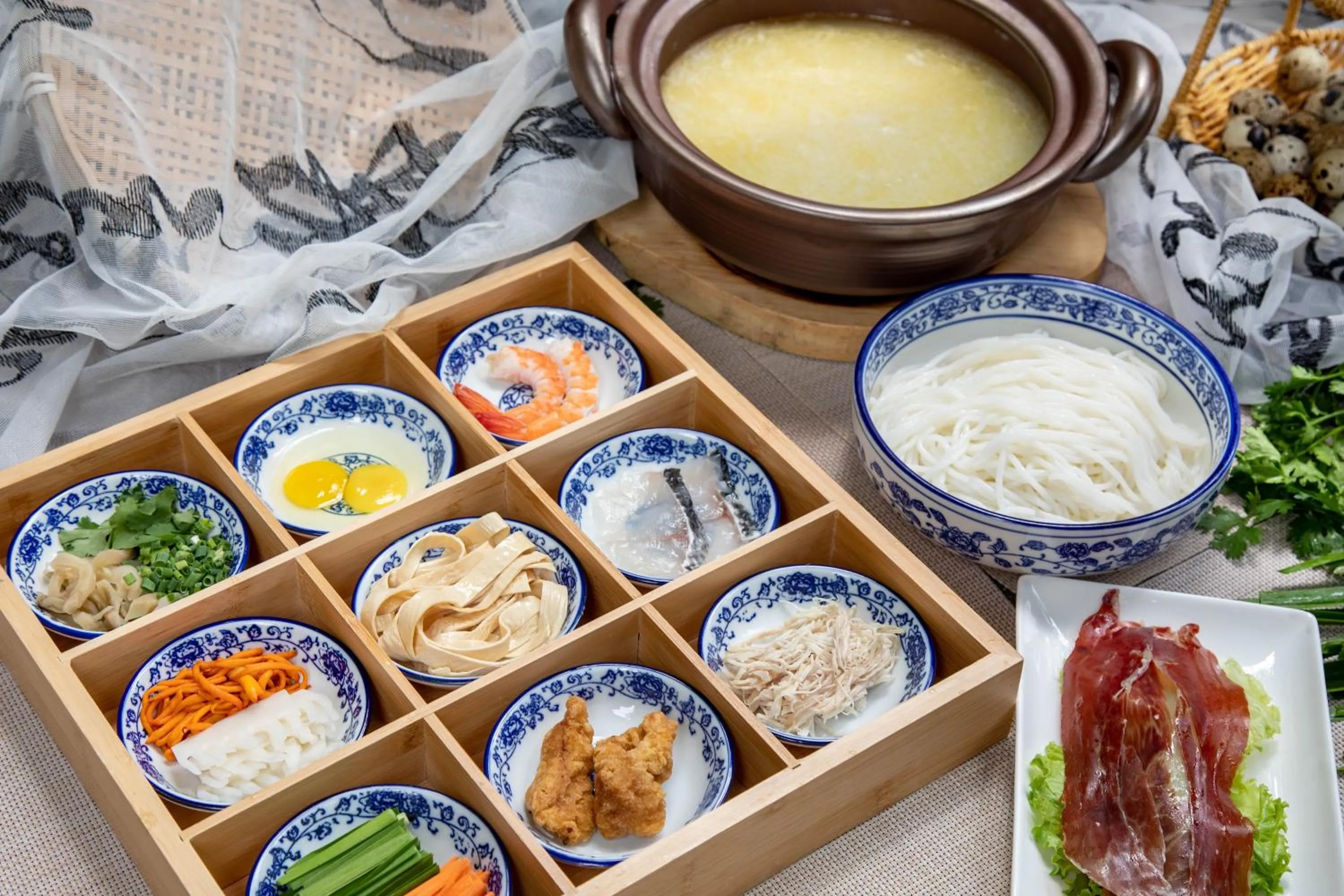 Restaurant/places to eat in Holiday Inn Chengdu Century City West, an IHG Hotel