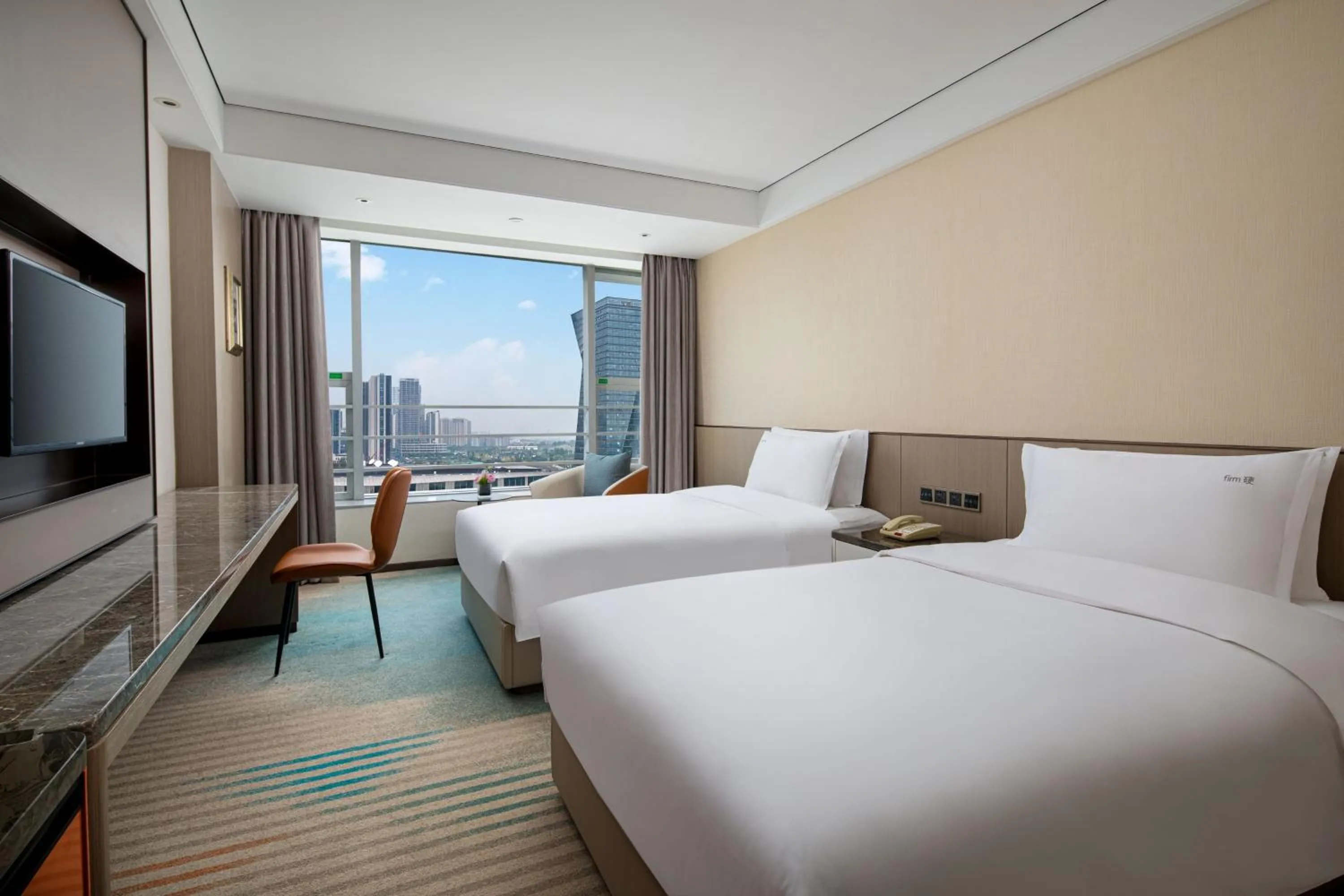 Photo of the whole room, Bed in Holiday Inn Chengdu Century City West, an IHG Hotel