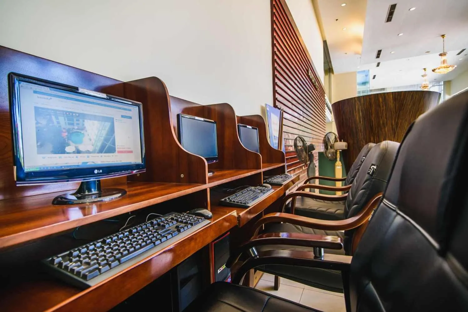 Area and facilities in Mondial Hotel Hue