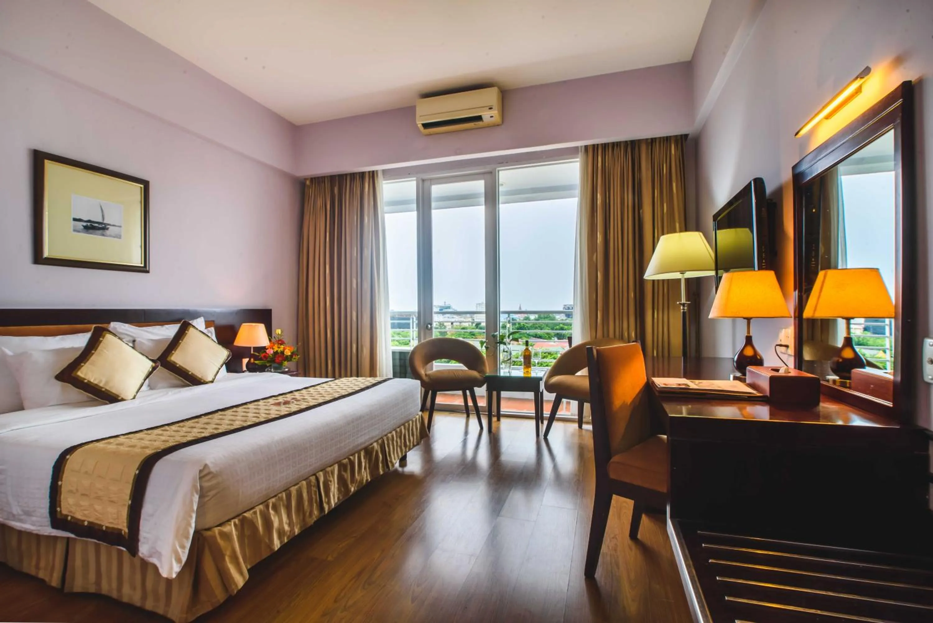 Photo of the whole room, Bed in Mondial Hotel Hue