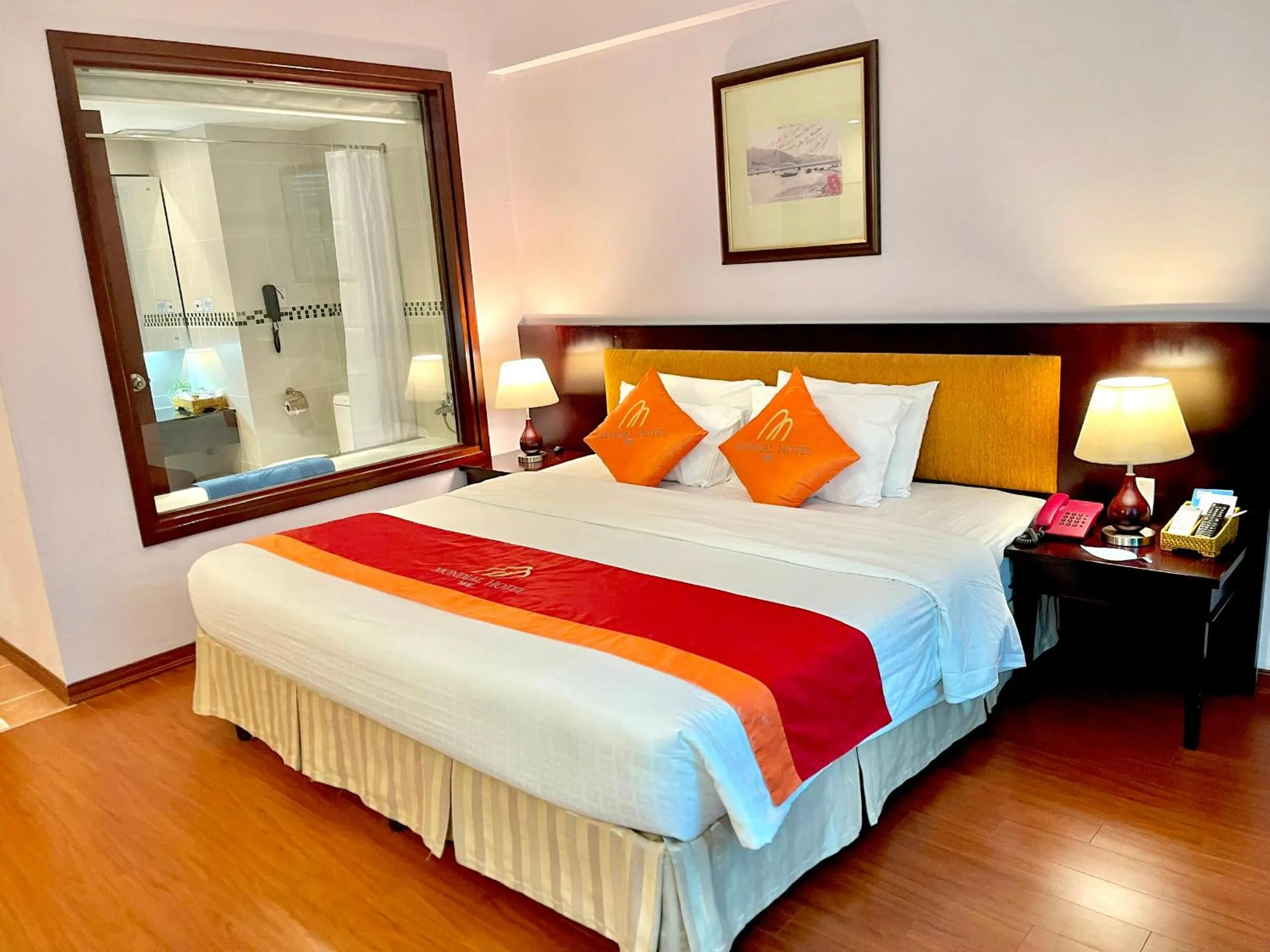Property building, Bed in Mondial Hotel Hue
