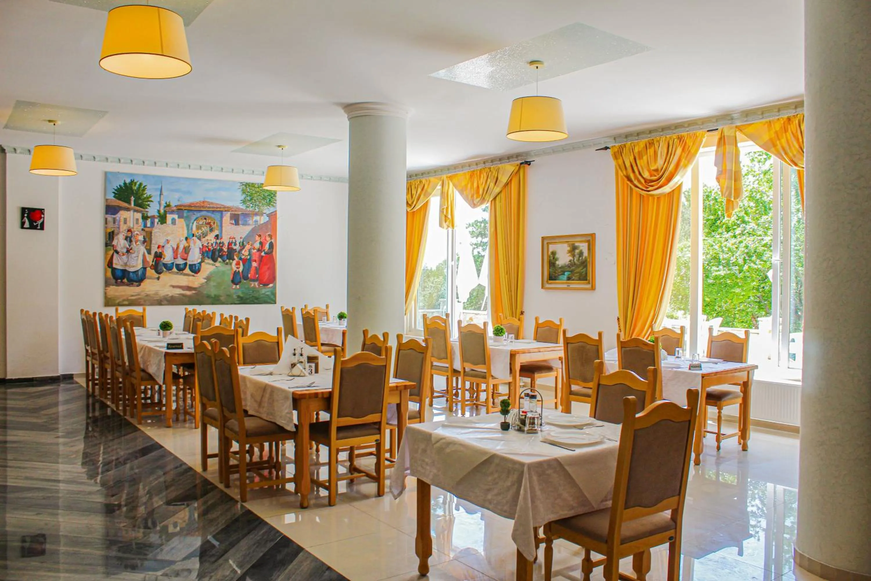 Restaurant/places to eat in Shkreli Resort Qafeshtame