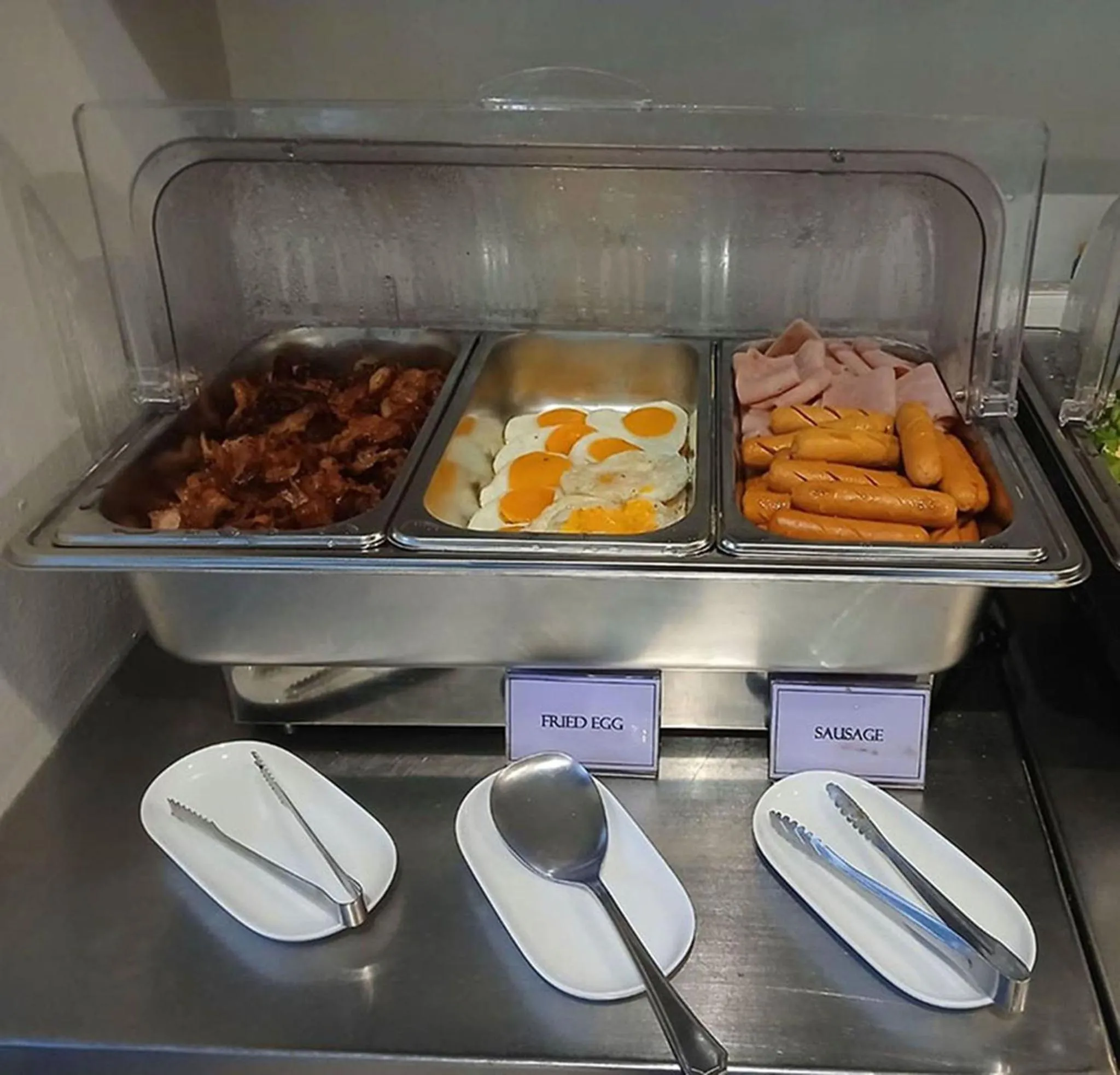 Breakfast in Sawasdee Hotel @ Sukhumvit Soi 8