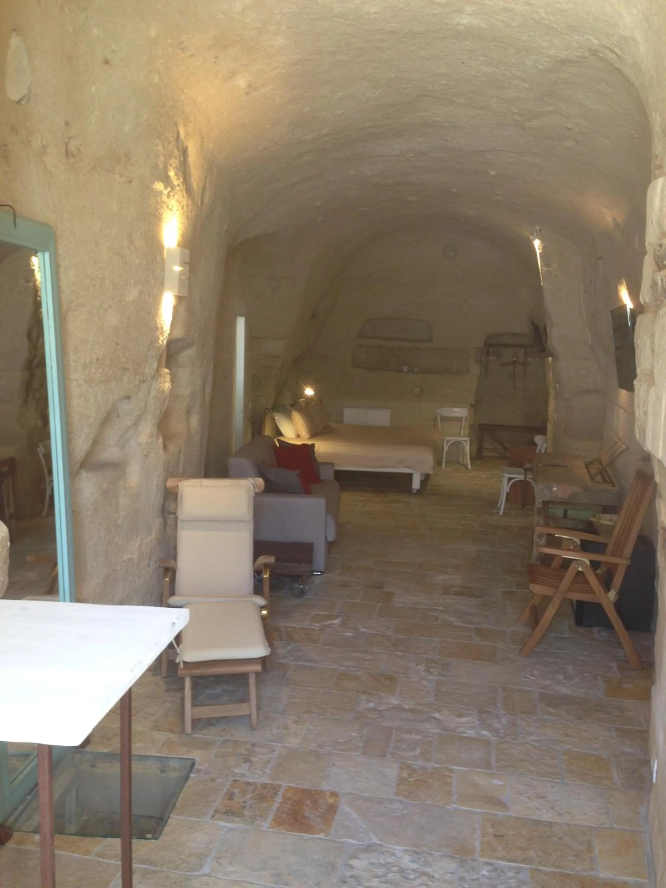 Photo of the whole room in Thymus Residence nei Sassi