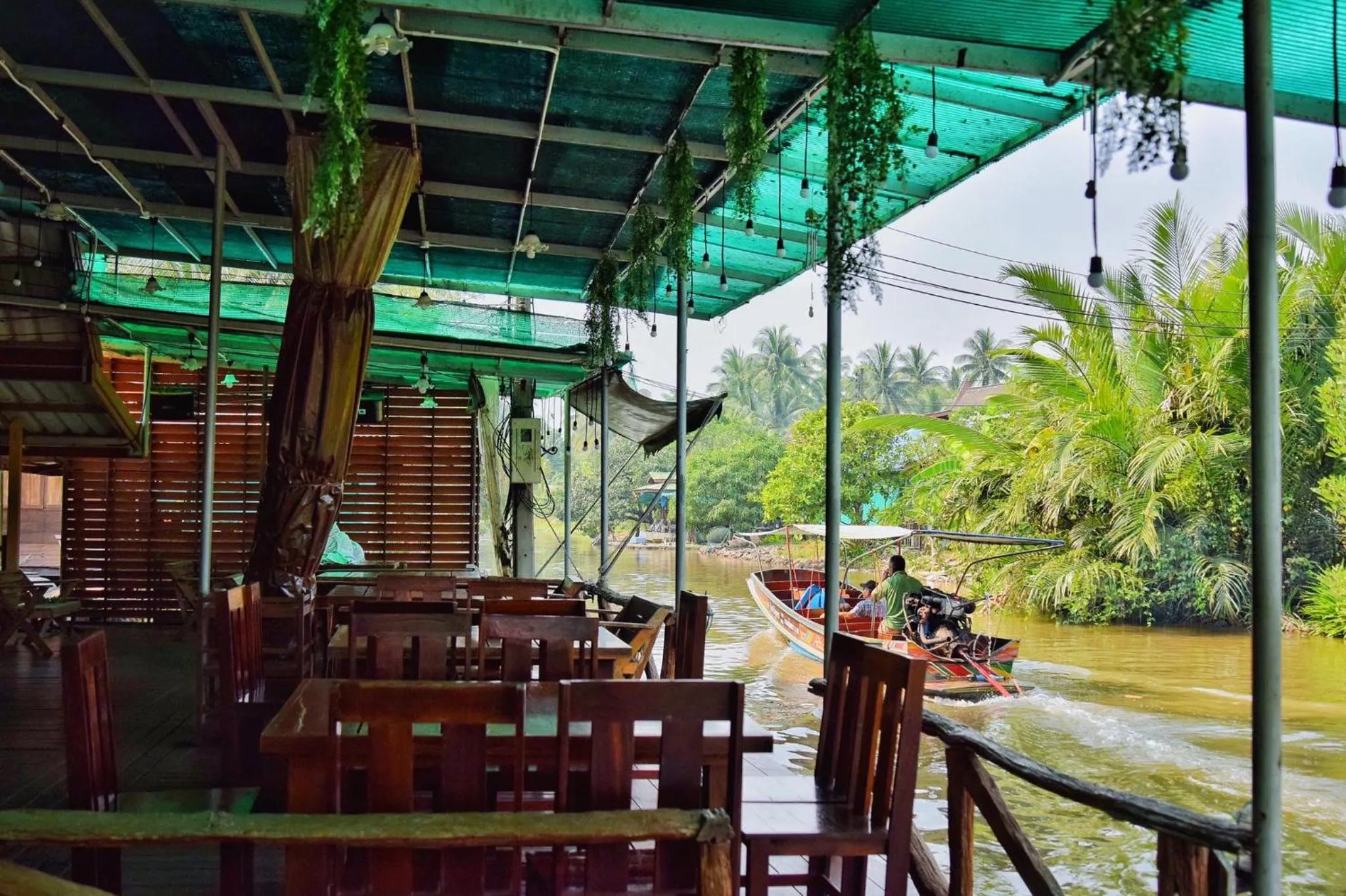 Restaurant/places to eat in บ้านกรนรา Baan Kornnara