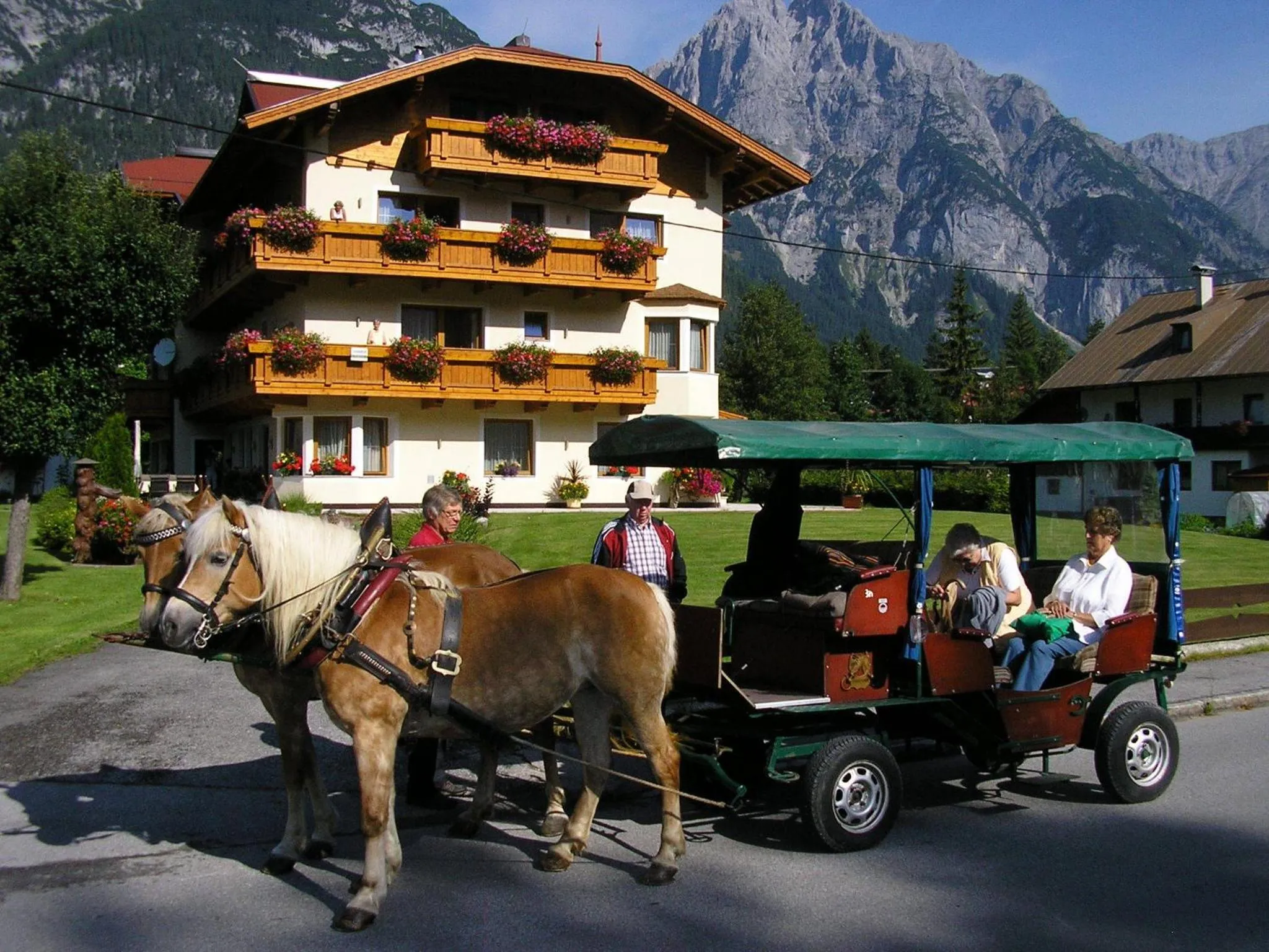 Facade/entrance in Hotel-Garni Weidacherhof