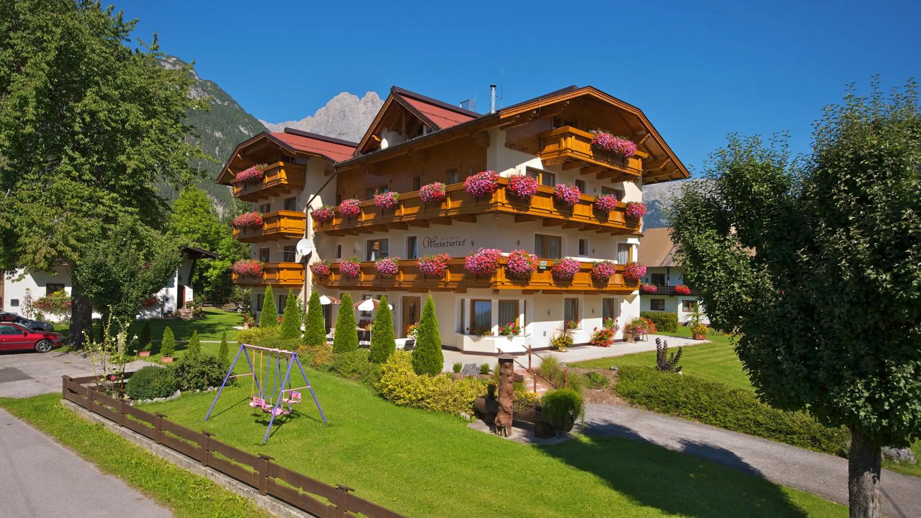 Property building in Hotel-Garni Weidacherhof