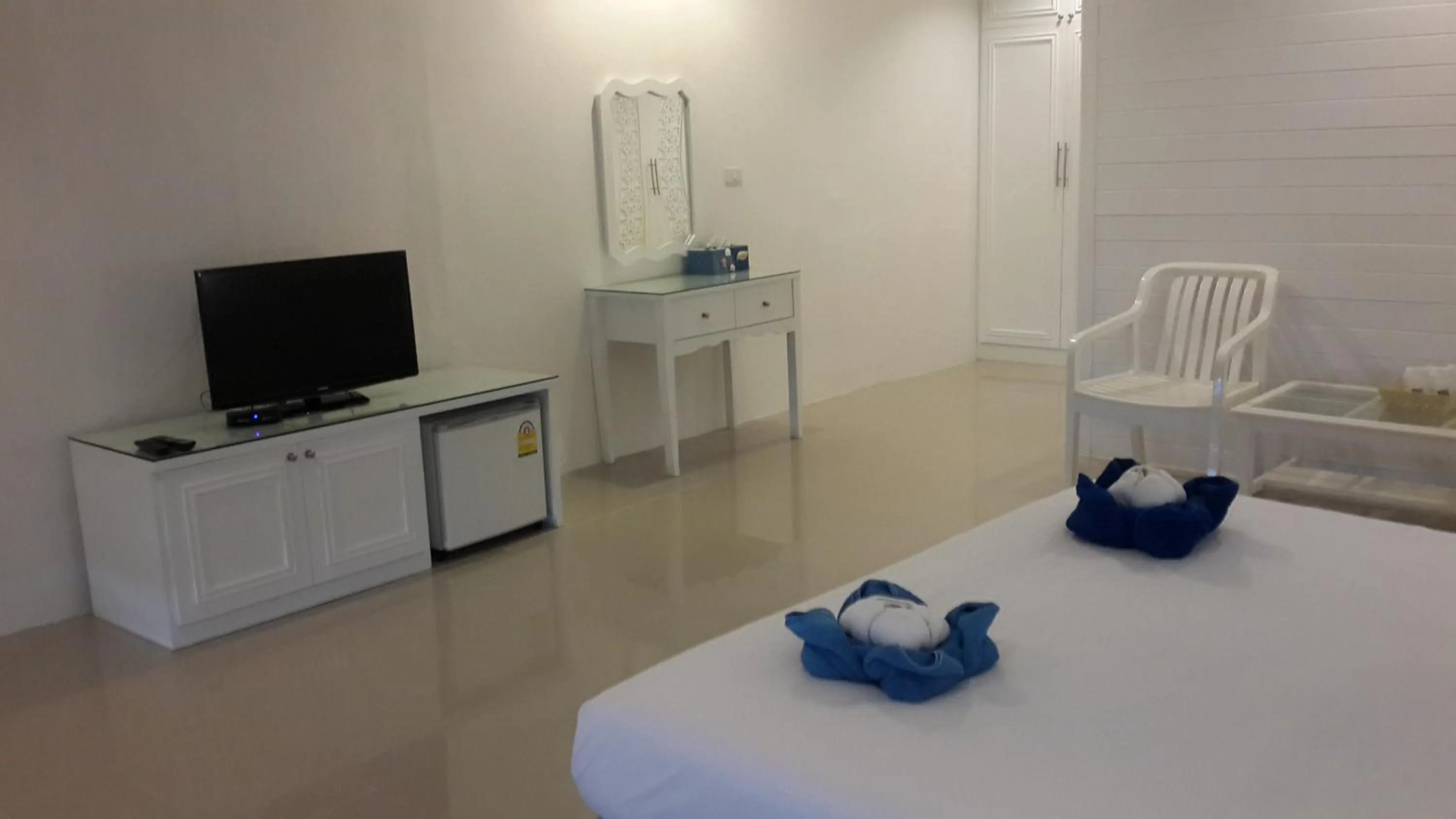 Bed in PP Blue Sky Resort-SHA Plus