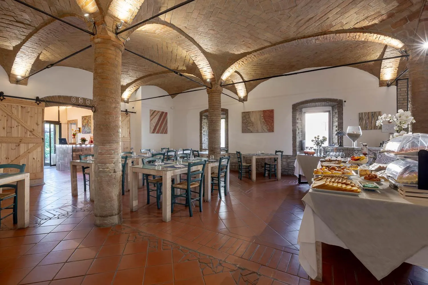 Restaurant/places to eat in Villa D&D