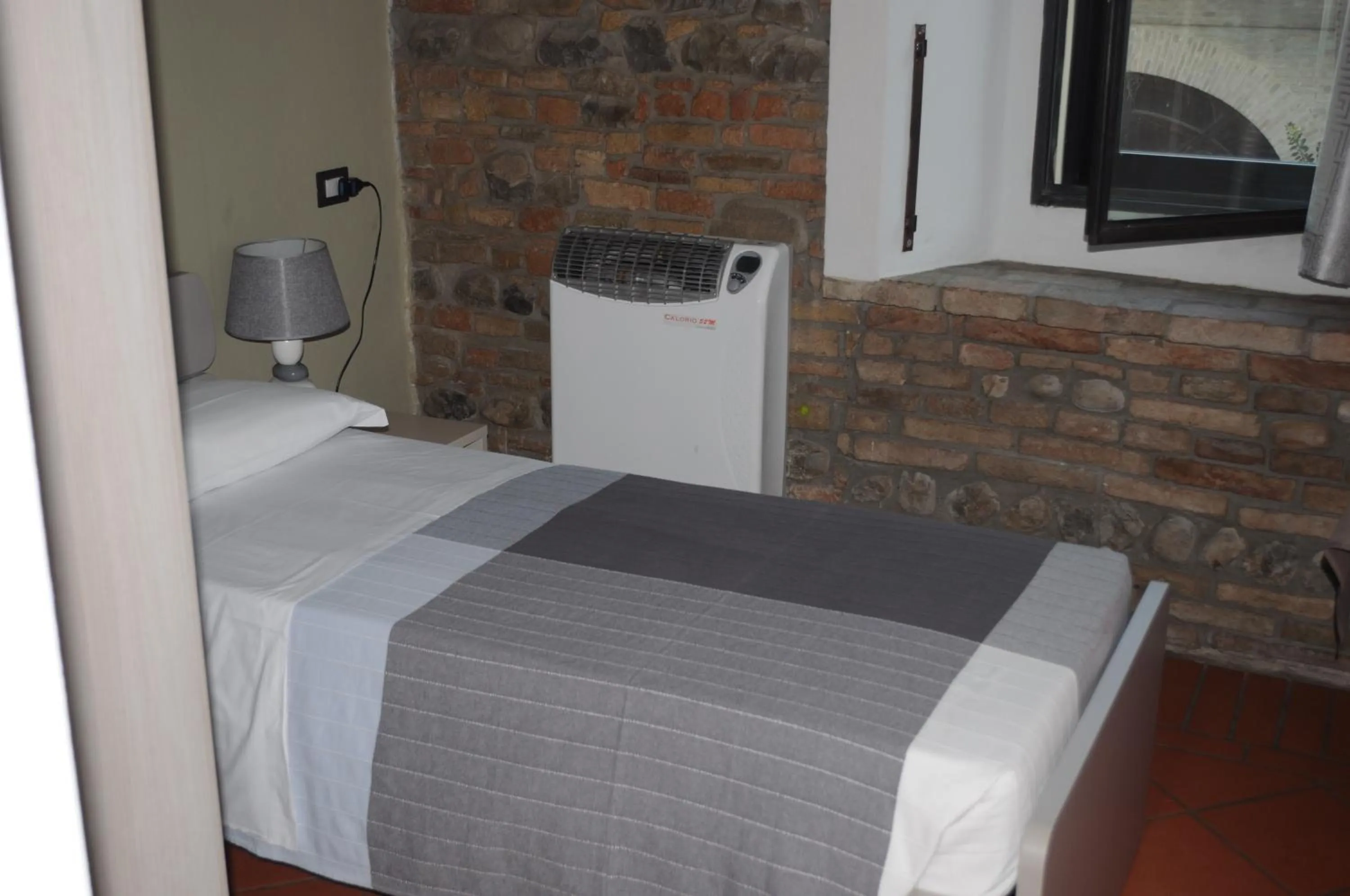 Single Room in Villa D&D