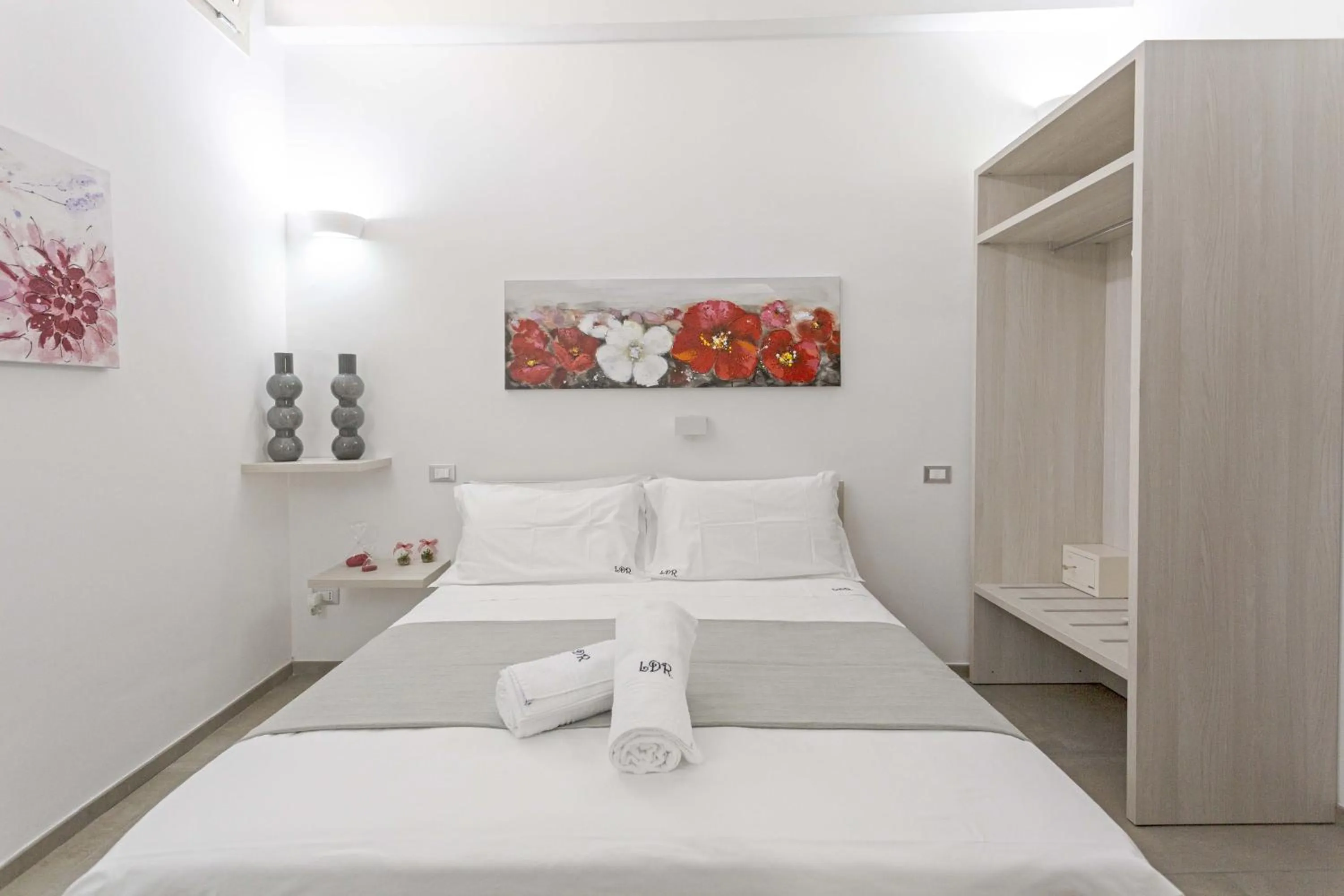 Photo of the whole room in La Loggia dei Raynò