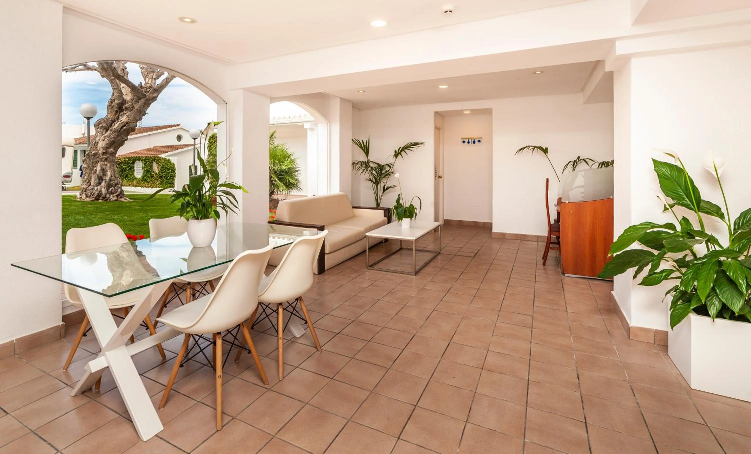 Lobby or reception in Globales Cala'n Blanes