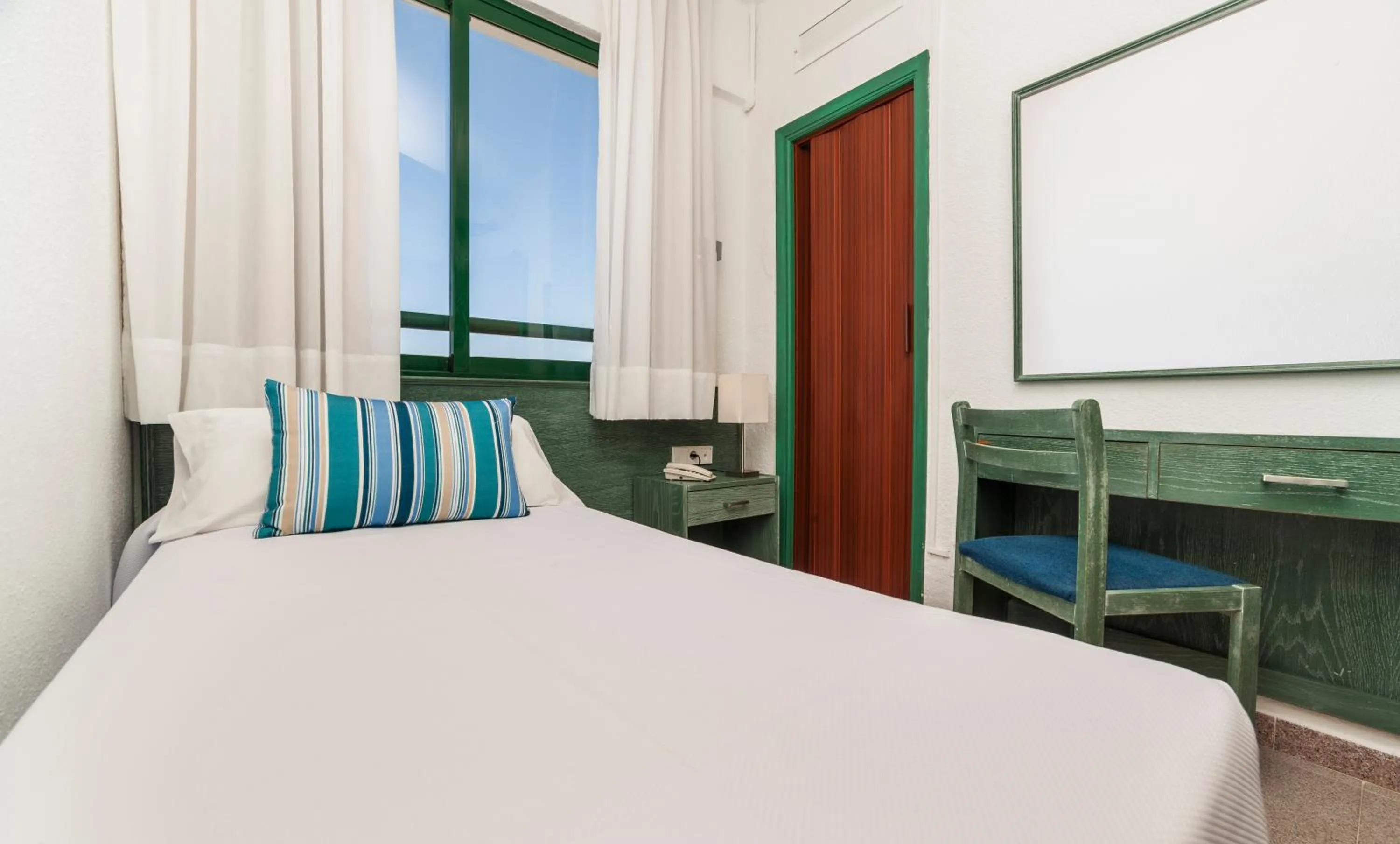 Bed in Globales Cala'n Blanes