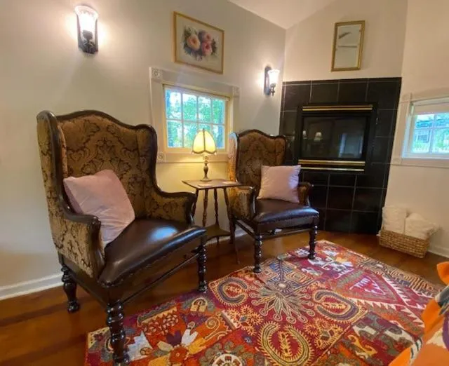 Seating area in Rock Cottage Gardens B&B