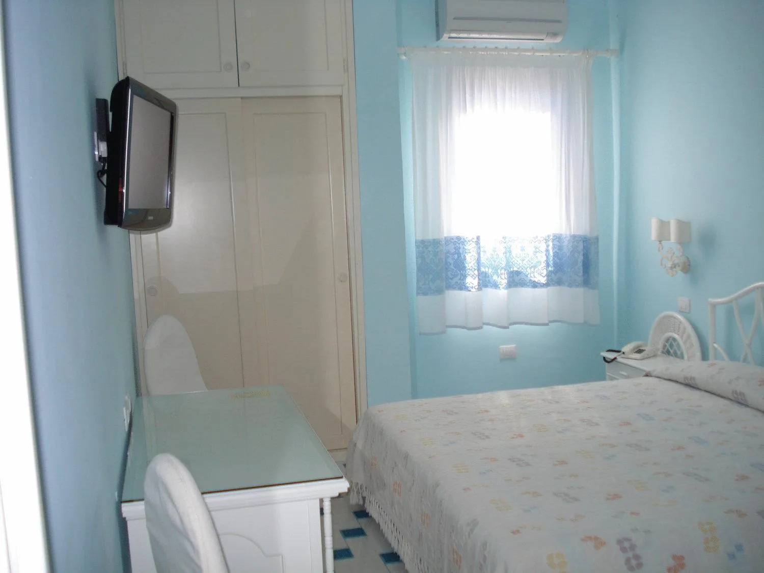 Day, Bed in Hotel La Lampara