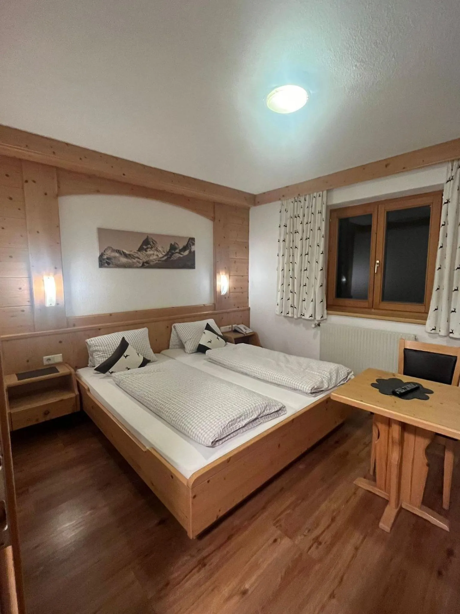 Bed in Hotel Casada - Silvretta Premium Card Betrieb