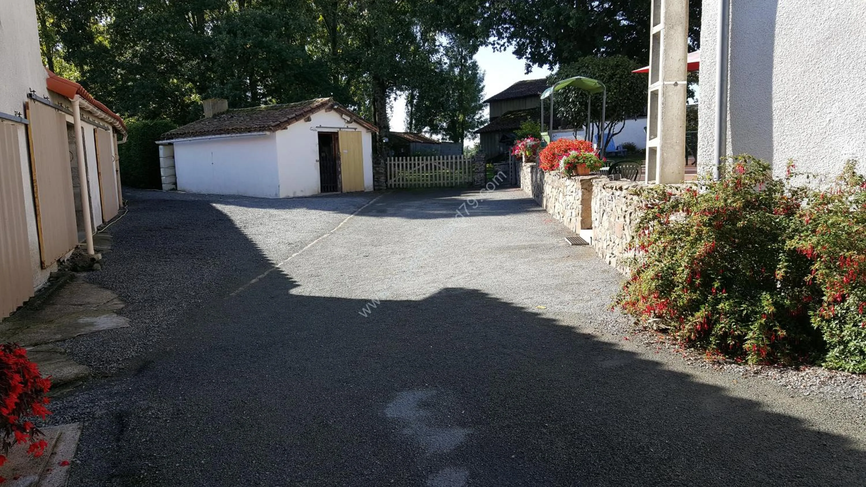 Property building in Chambre d'Hôtes le Gachignard